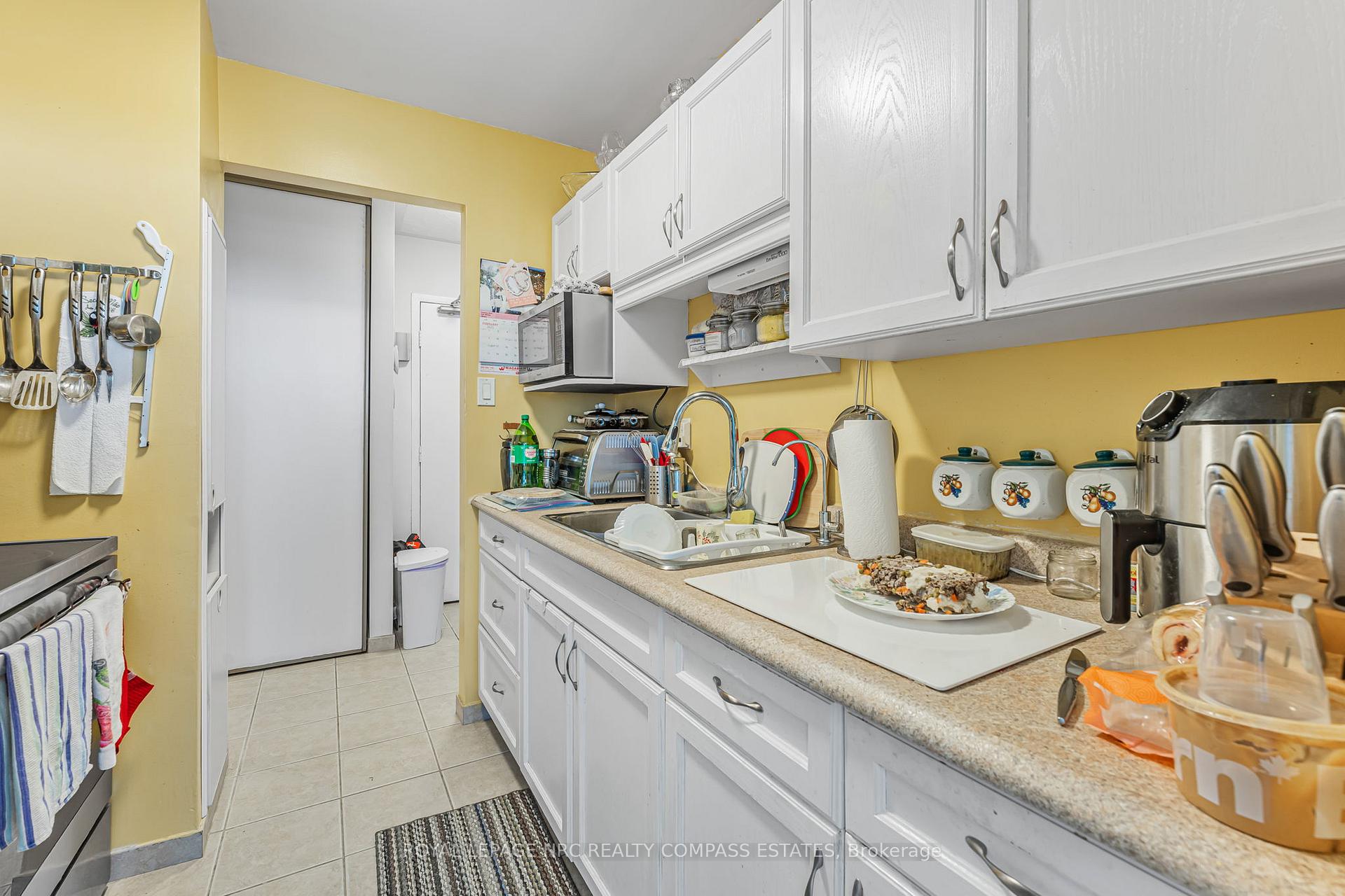 Photo 6 of Unit 705, 359 Geneva Street, St. Catharines, Fairview — HOMEH