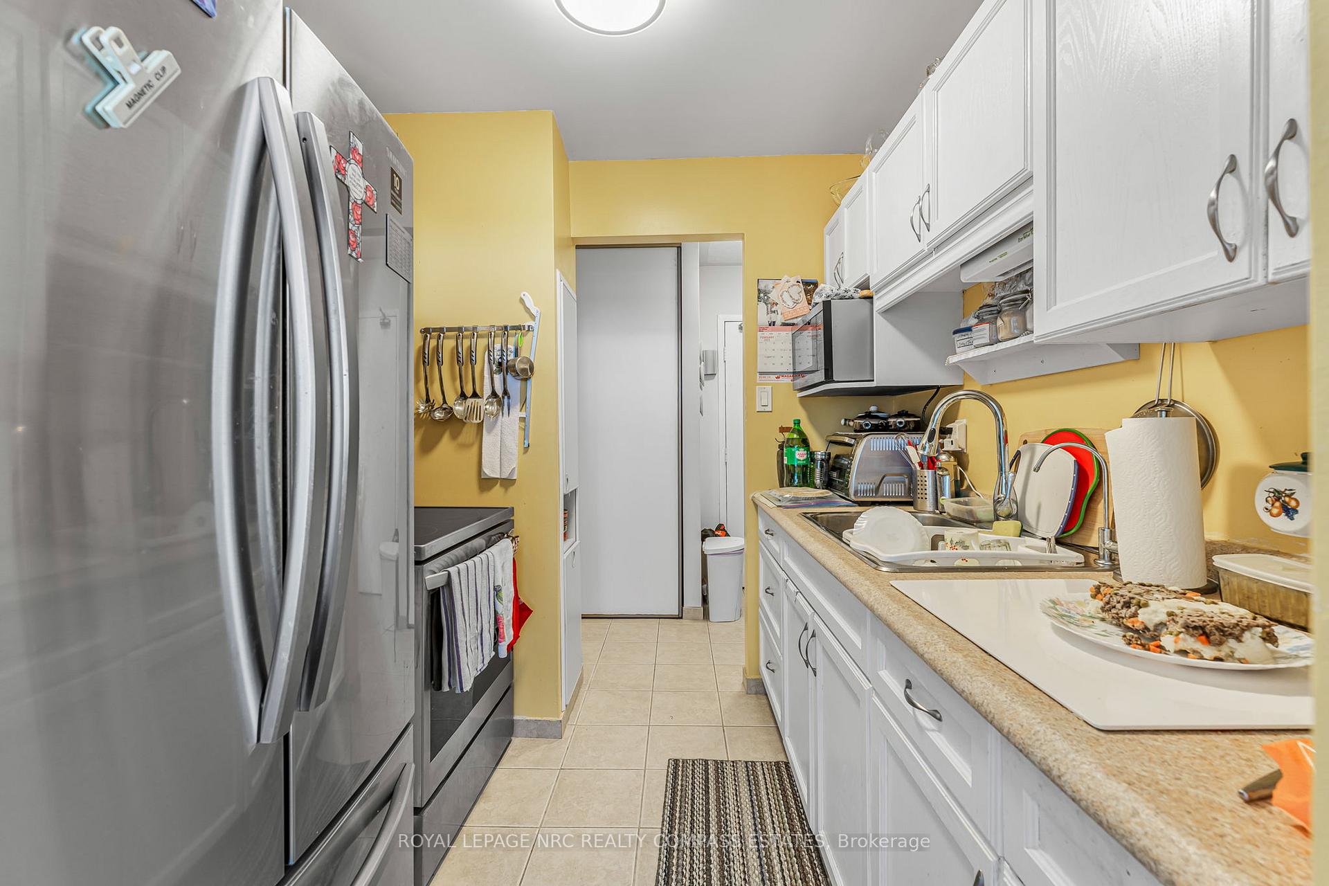 Photo 5 of Unit 705, 359 Geneva Street, St. Catharines, Fairview — HOMEH