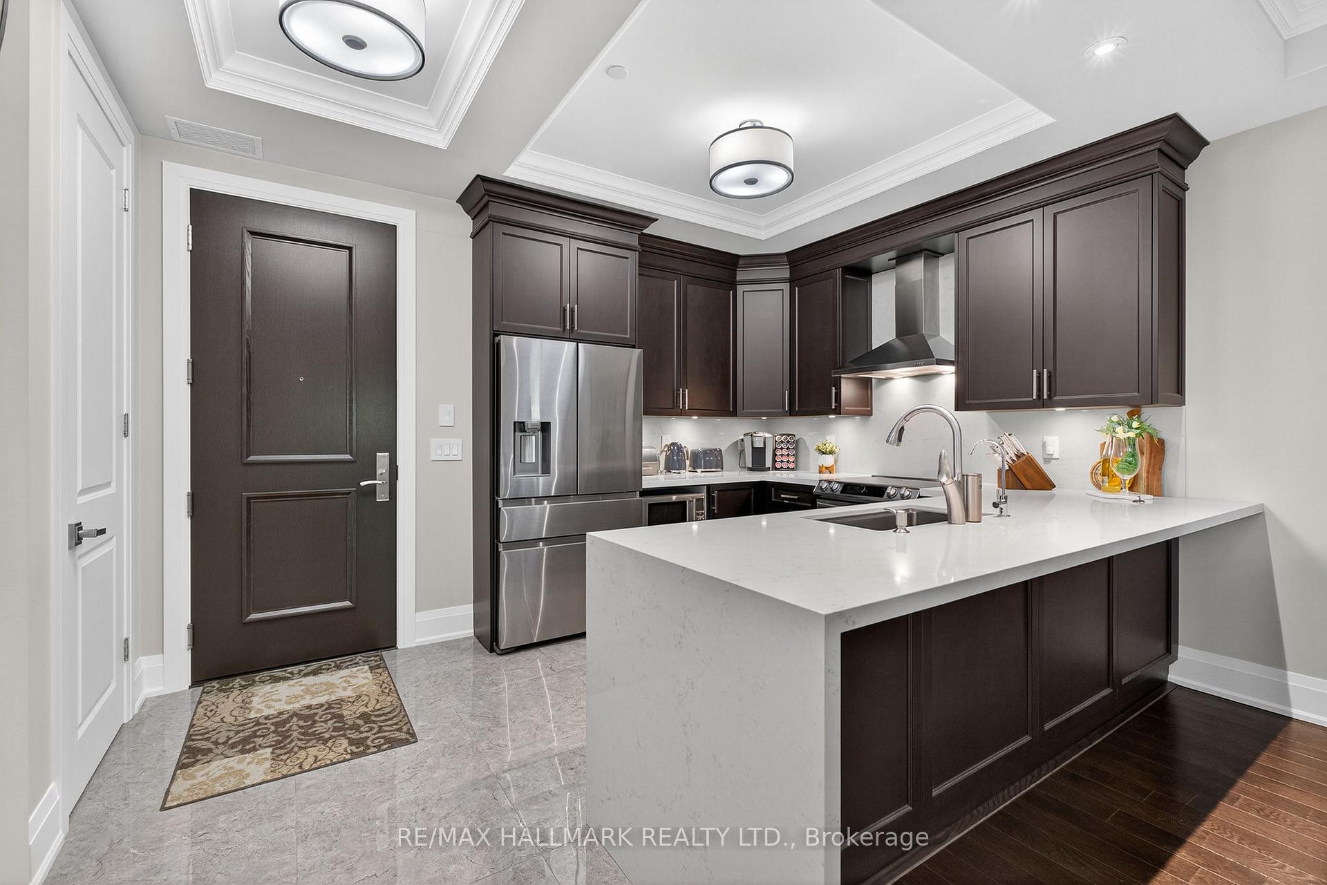 Photo 4 of Unit 203, 9909 Pine Valley Drive, Vaughan, Vellore Village — HOMEH