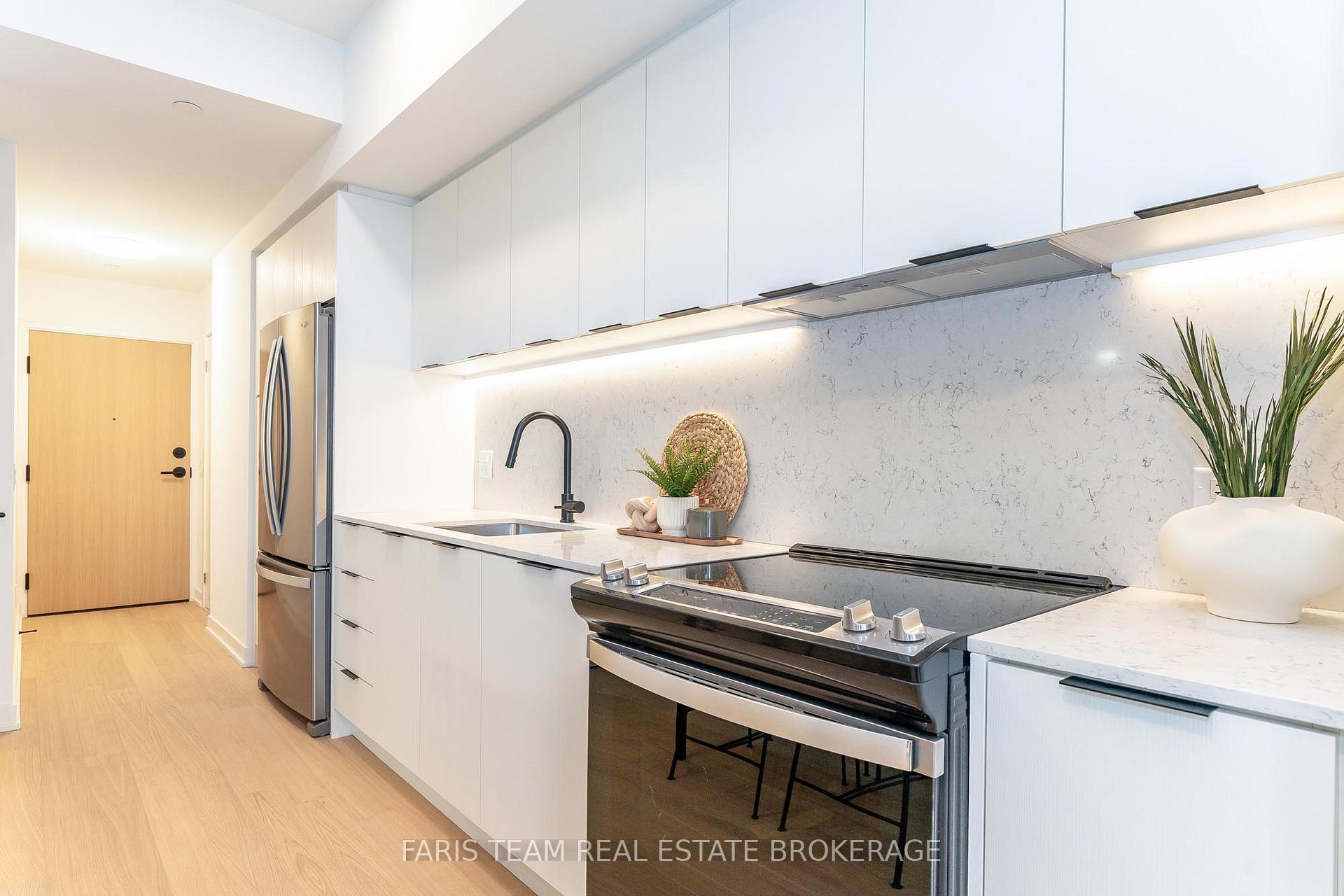Photo 8 of Unit 325, 31 Huron Street, Collingwood — HOMEH