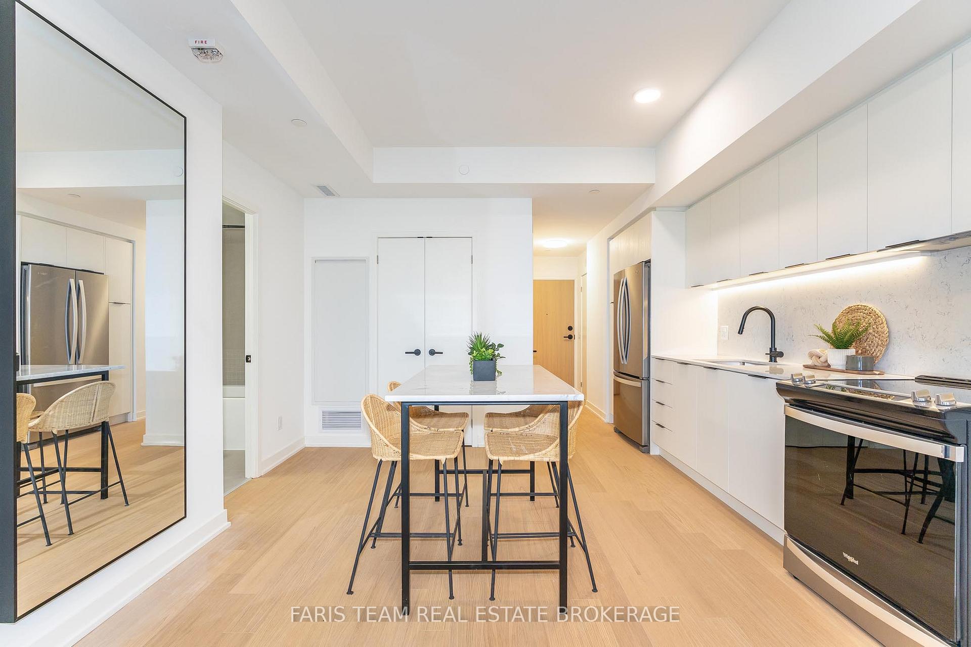 Photo 4 of Unit 325, 31 Huron Street, Collingwood — HOMEH