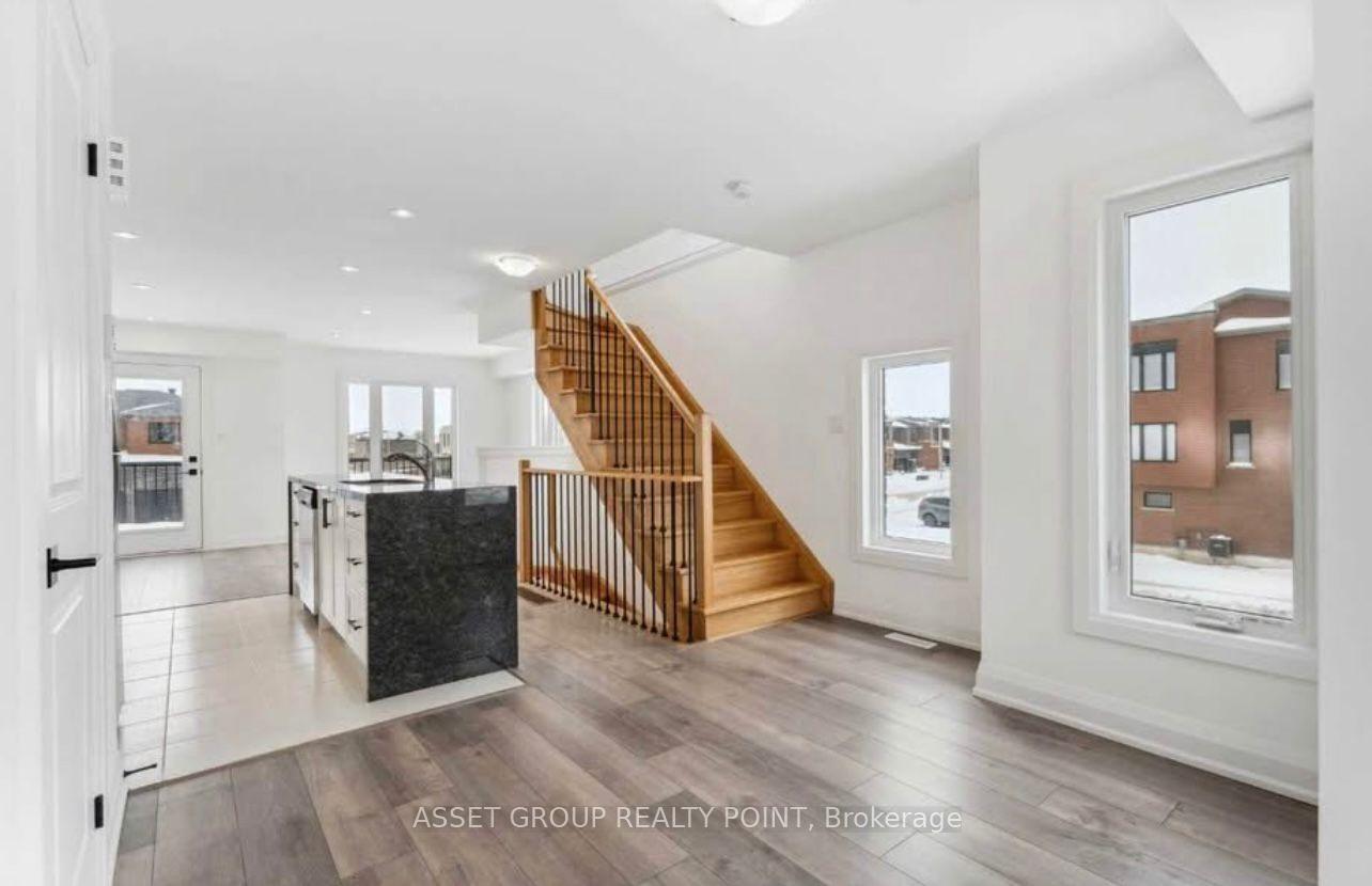 Photo 3 of 95 Fairlane Avenue, Barrie, Painswick South — HOMEH