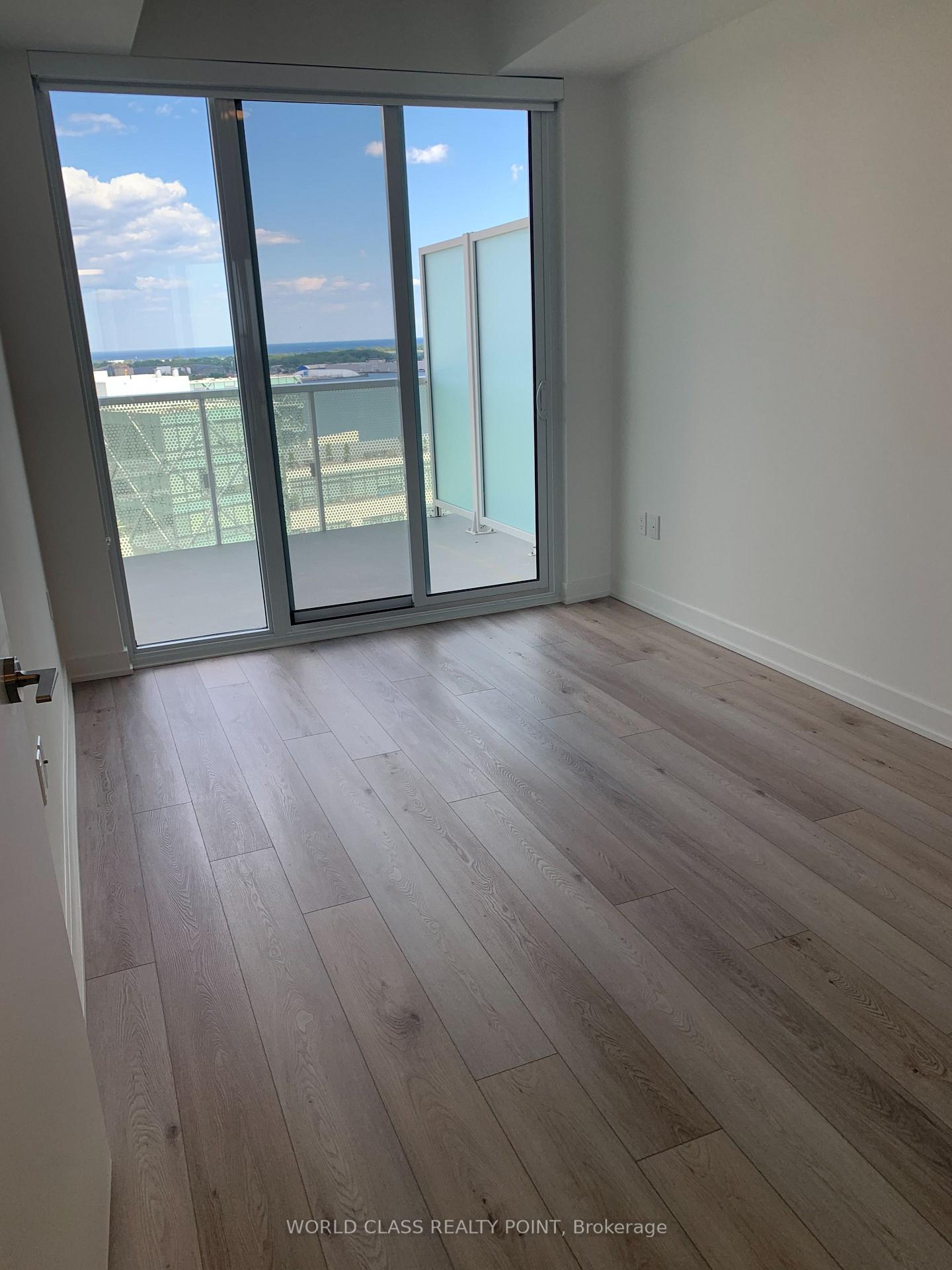 Photo 2 of Unit 1801, 15 Queens Quay E, Toronto, Waterfront Communities — HOMEH