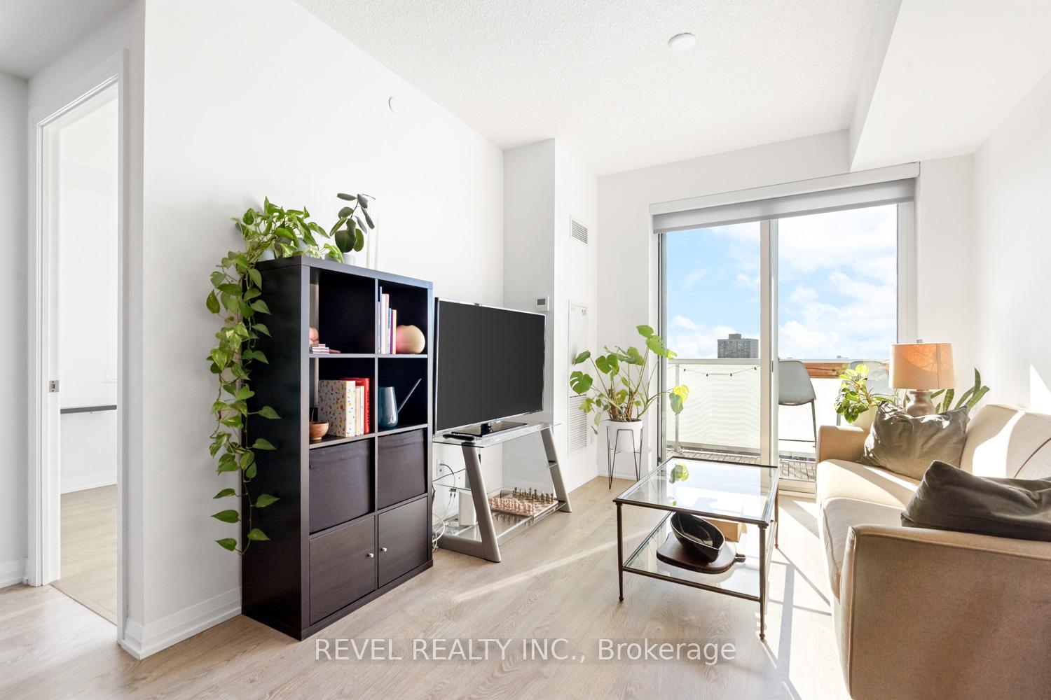 Photo 7 of Unit 2713, 101 Erskine Avenue, Toronto, Mount Pleasant West — HOMEH