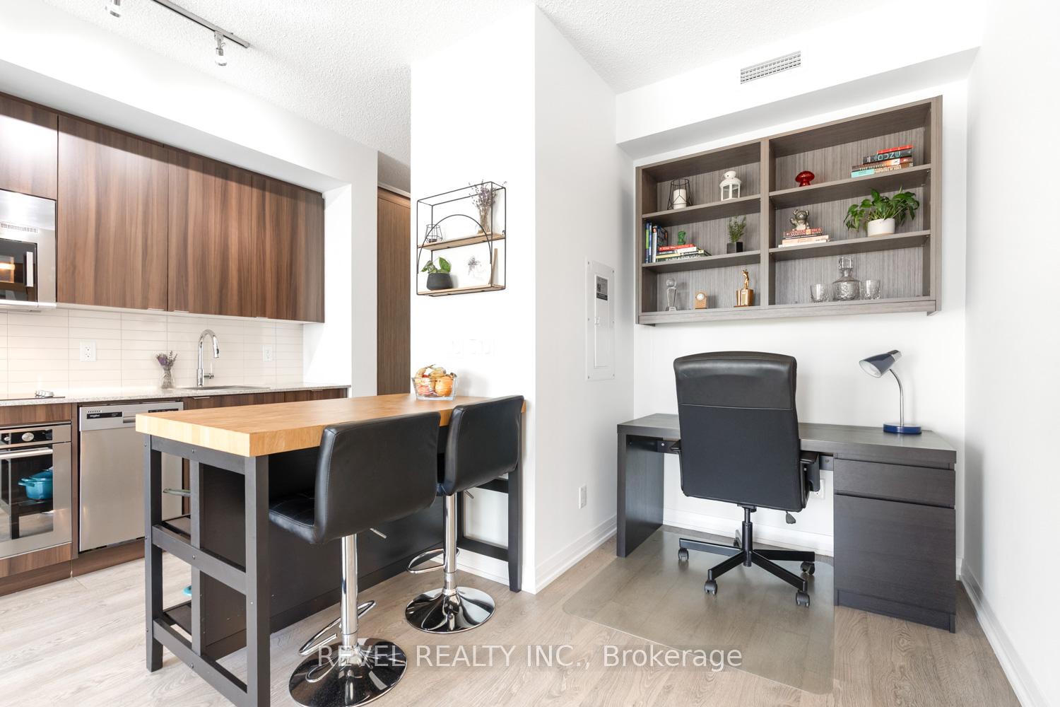 Photo 15 of Unit 2713, 101 Erskine Avenue, Toronto, Mount Pleasant West — HOMEH