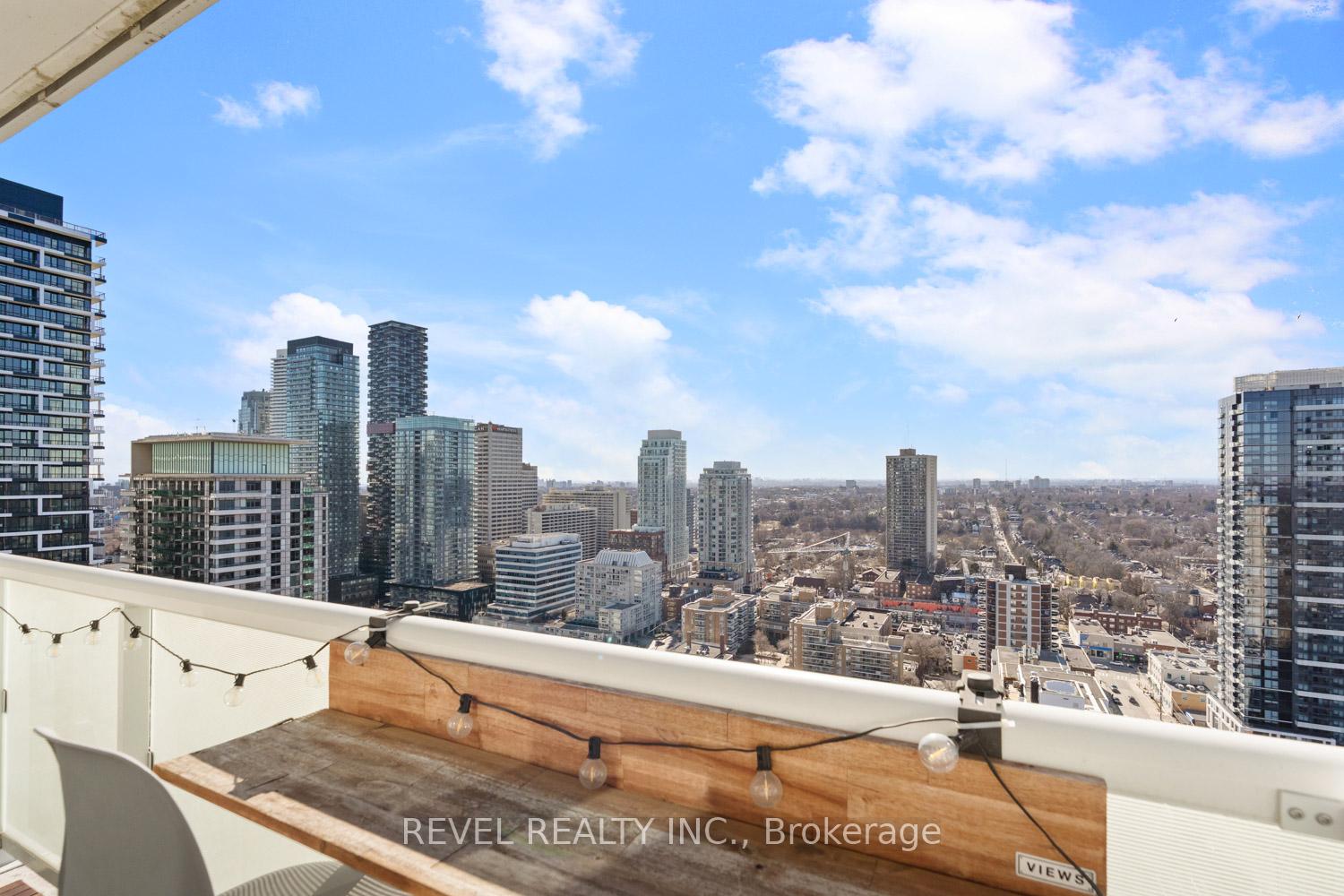 Photo 17 of Unit 2713, 101 Erskine Avenue, Toronto, Mount Pleasant West — HOMEH