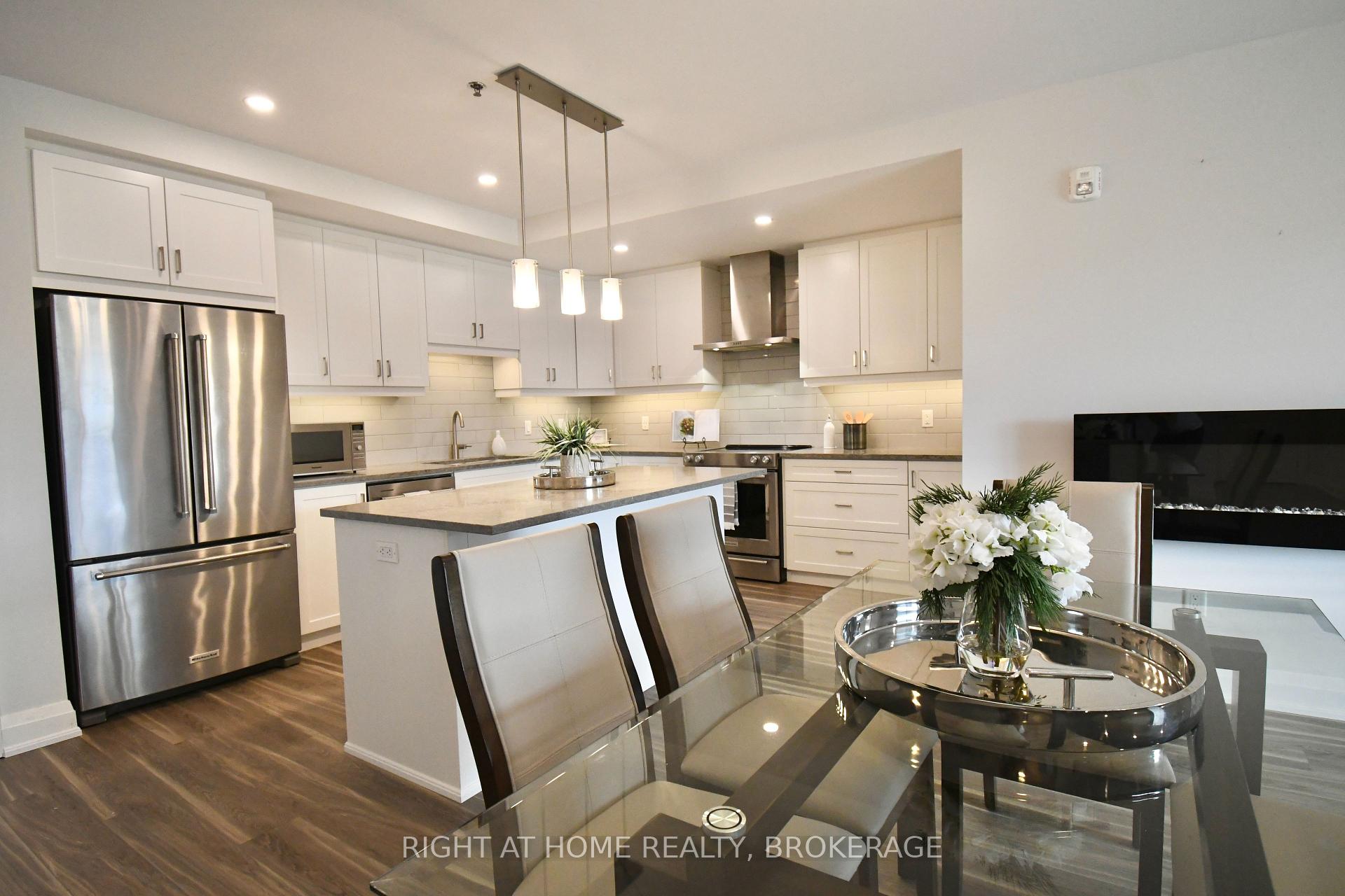 Photo 6 of Unit 201, 249 Grey Silo Road, Waterloo — HOMEH