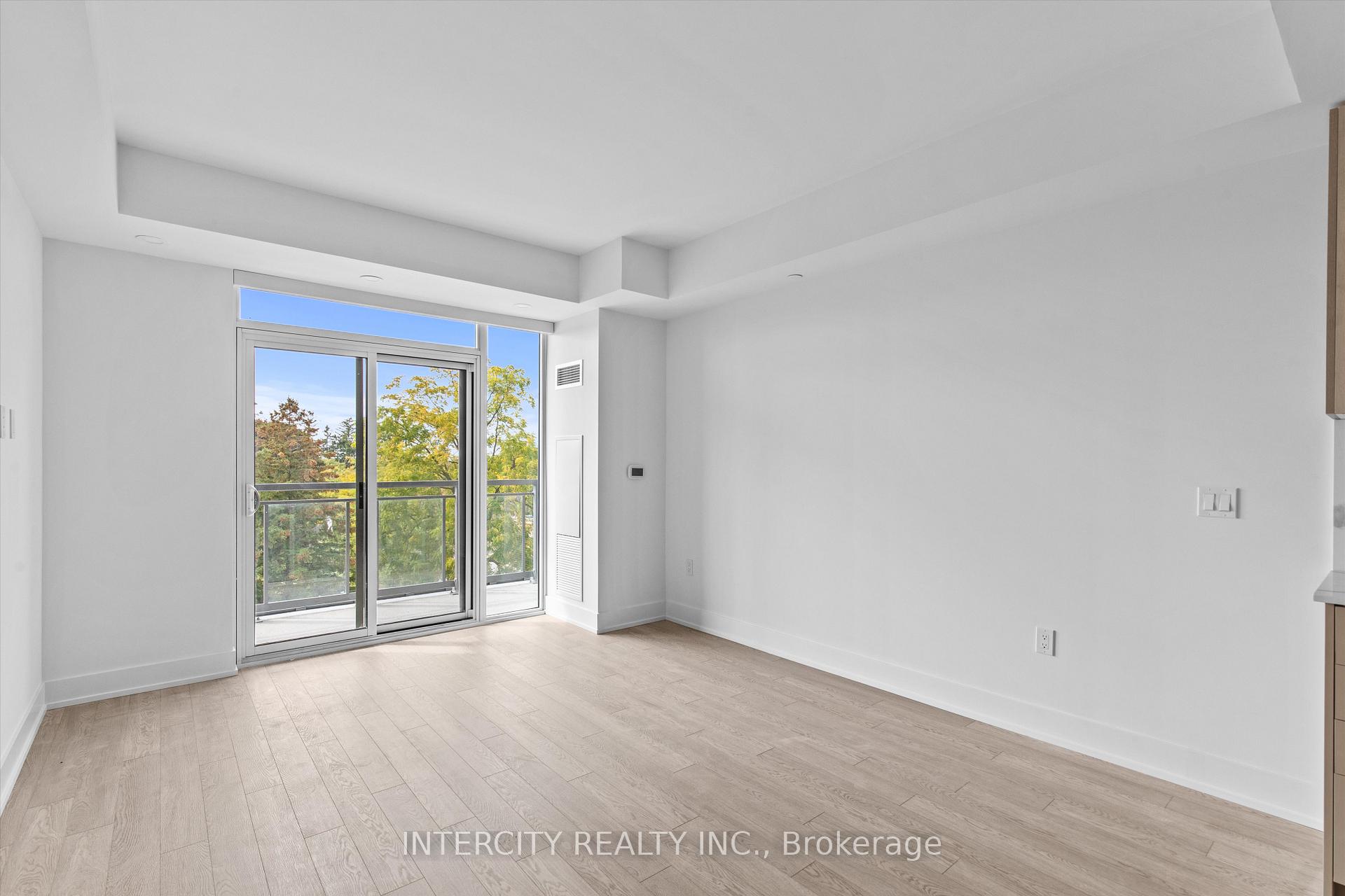 Photo 13 of Unit 417, 2075 King Road, King, King City — HOMEH
