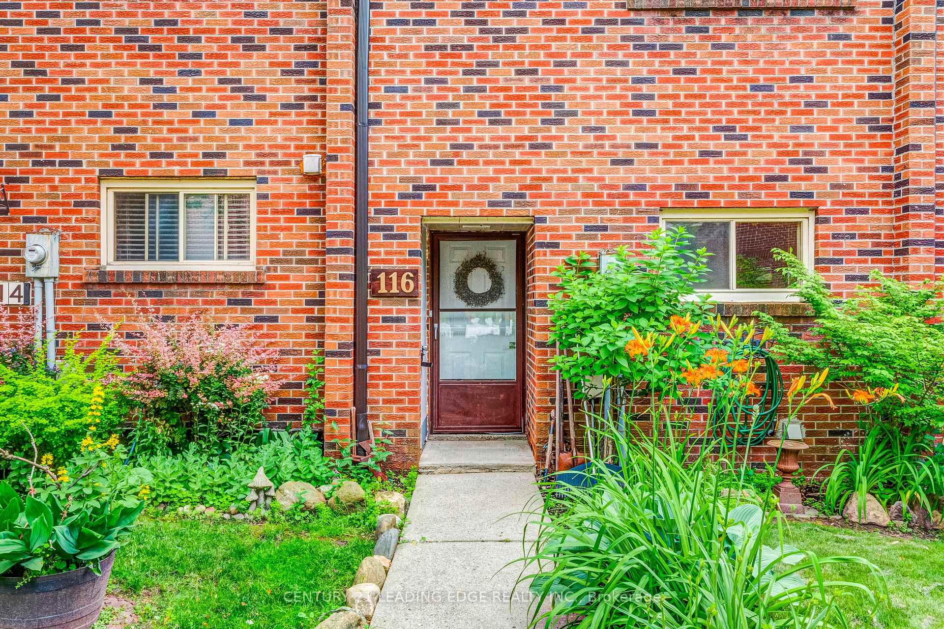 Photo 9 of Unit 4, 116 Wales Avenue, Markham, Old Markham Village — HOMEH