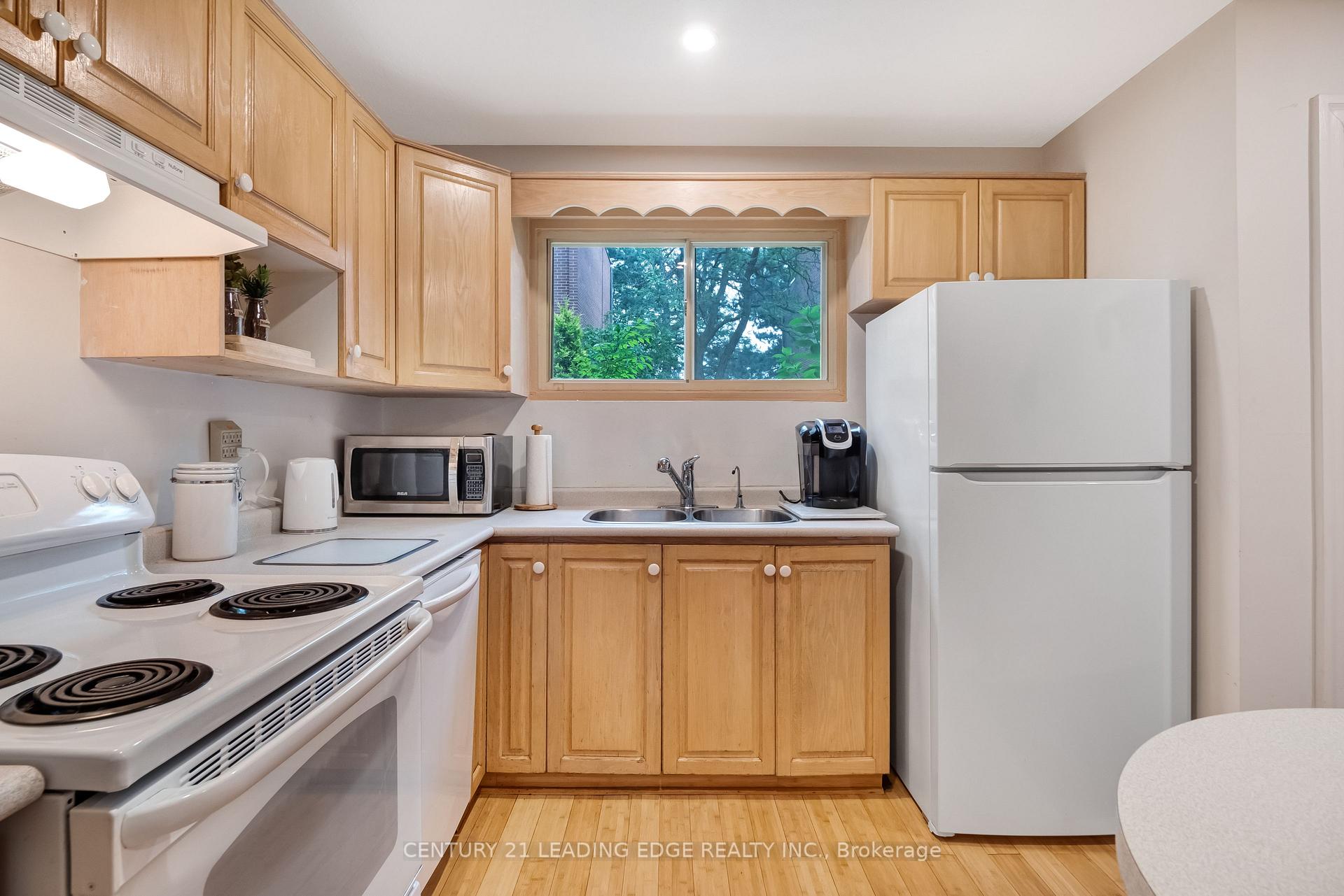 Photo 14 of Unit 4, 116 Wales Avenue, Markham, Old Markham Village — HOMEH