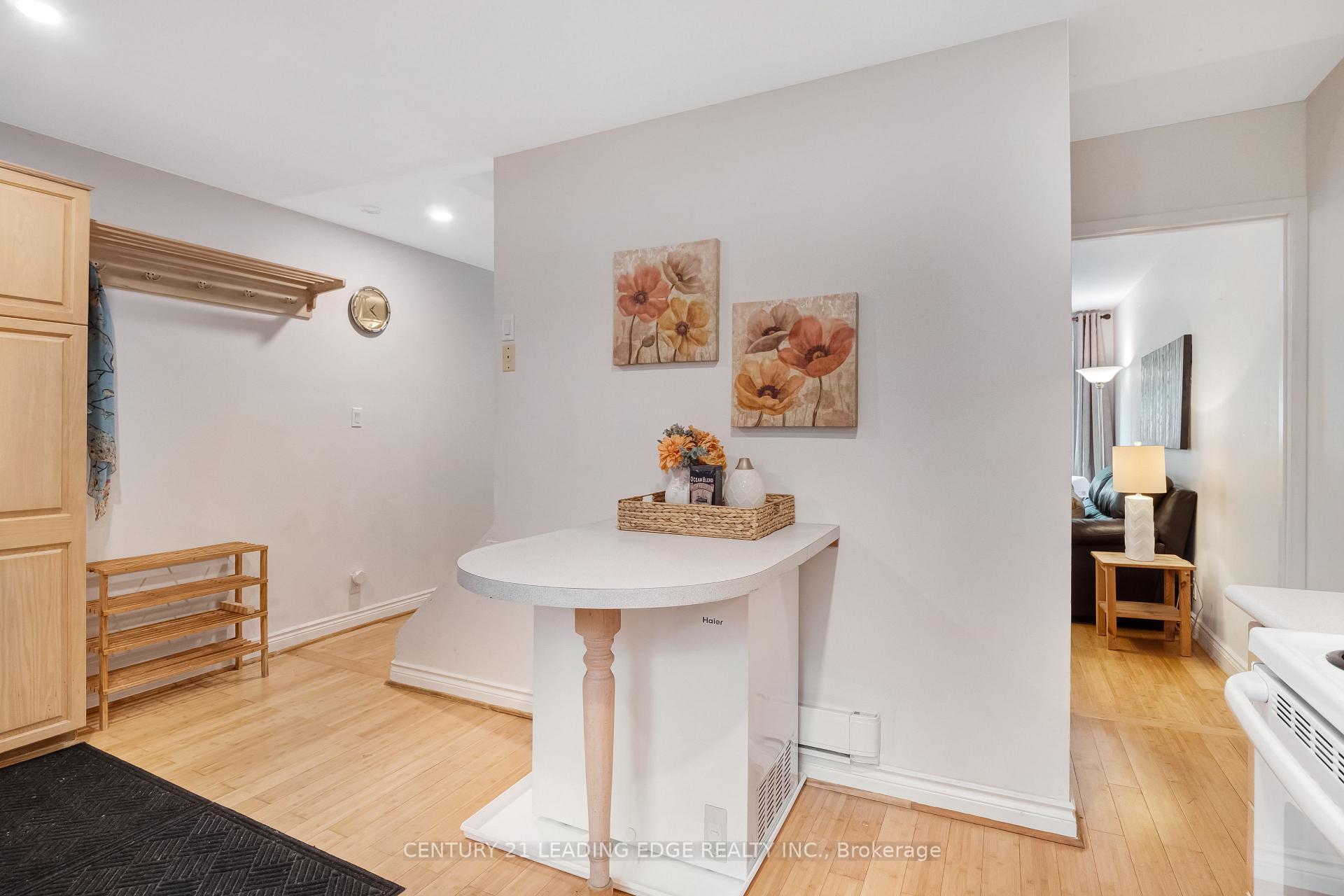 Photo 5 of Unit 4, 116 Wales Avenue, Markham, Old Markham Village — HOMEH