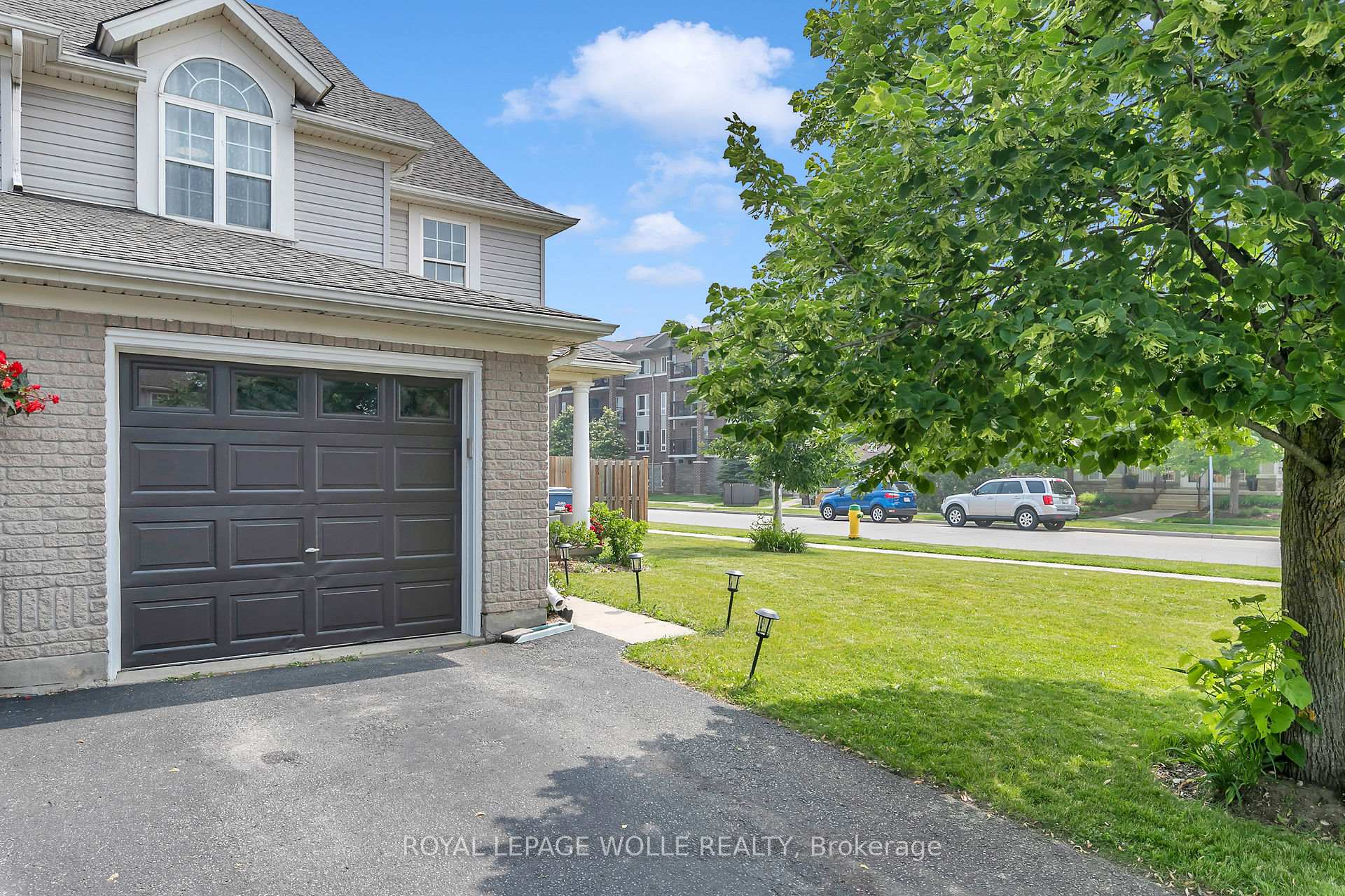 Photo 2 of 58 Eugene Drive, Guelph, Pineridge/Westminster Woods — HOMEH