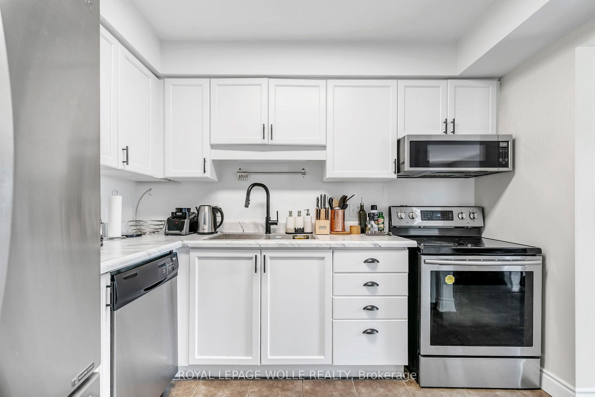 Photo 9 of 58 Eugene Drive, Guelph, Pineridge/Westminster Woods — HOMEH