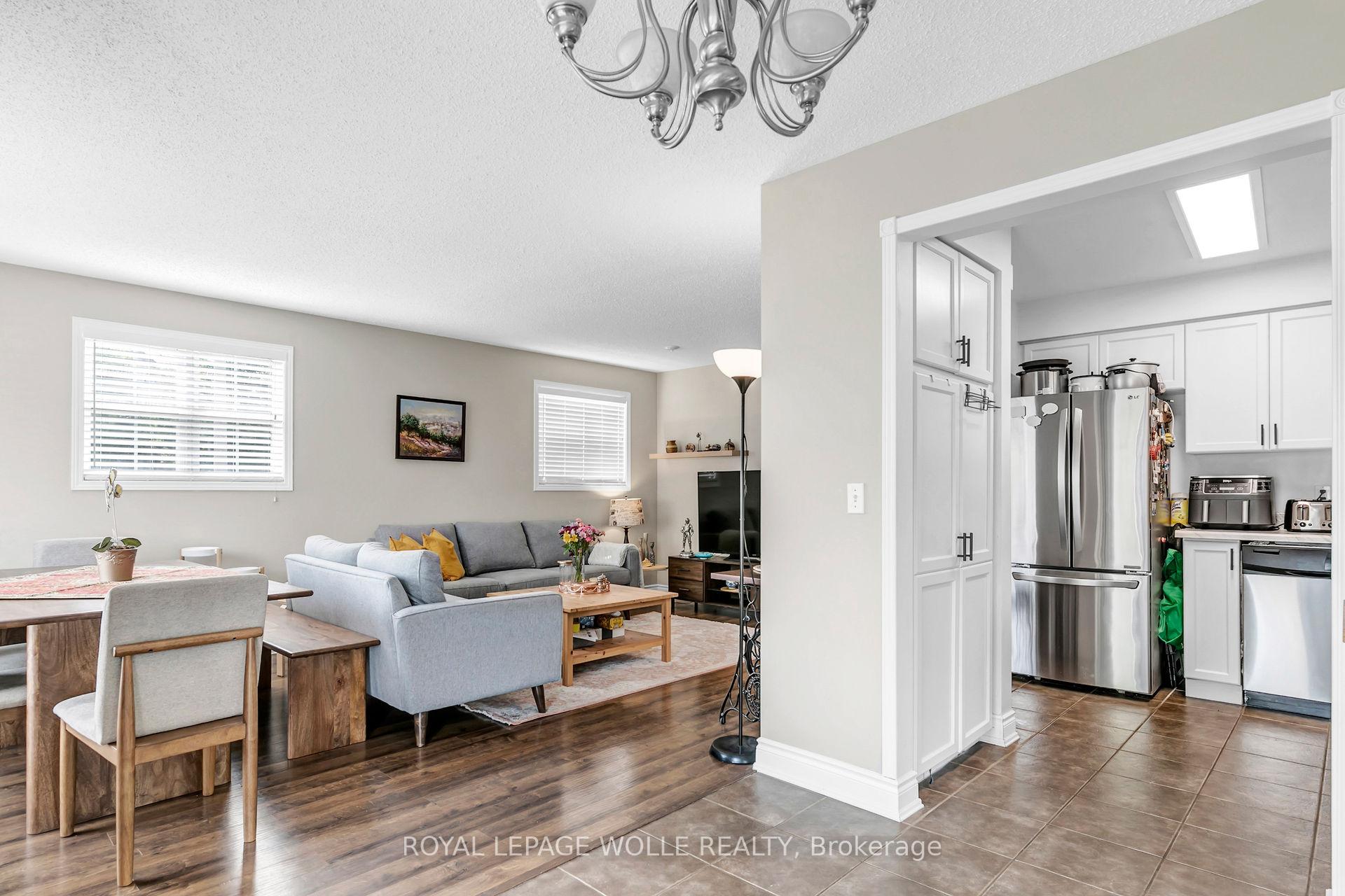Photo 13 of 58 Eugene Drive, Guelph, Pineridge/Westminster Woods — HOMEH