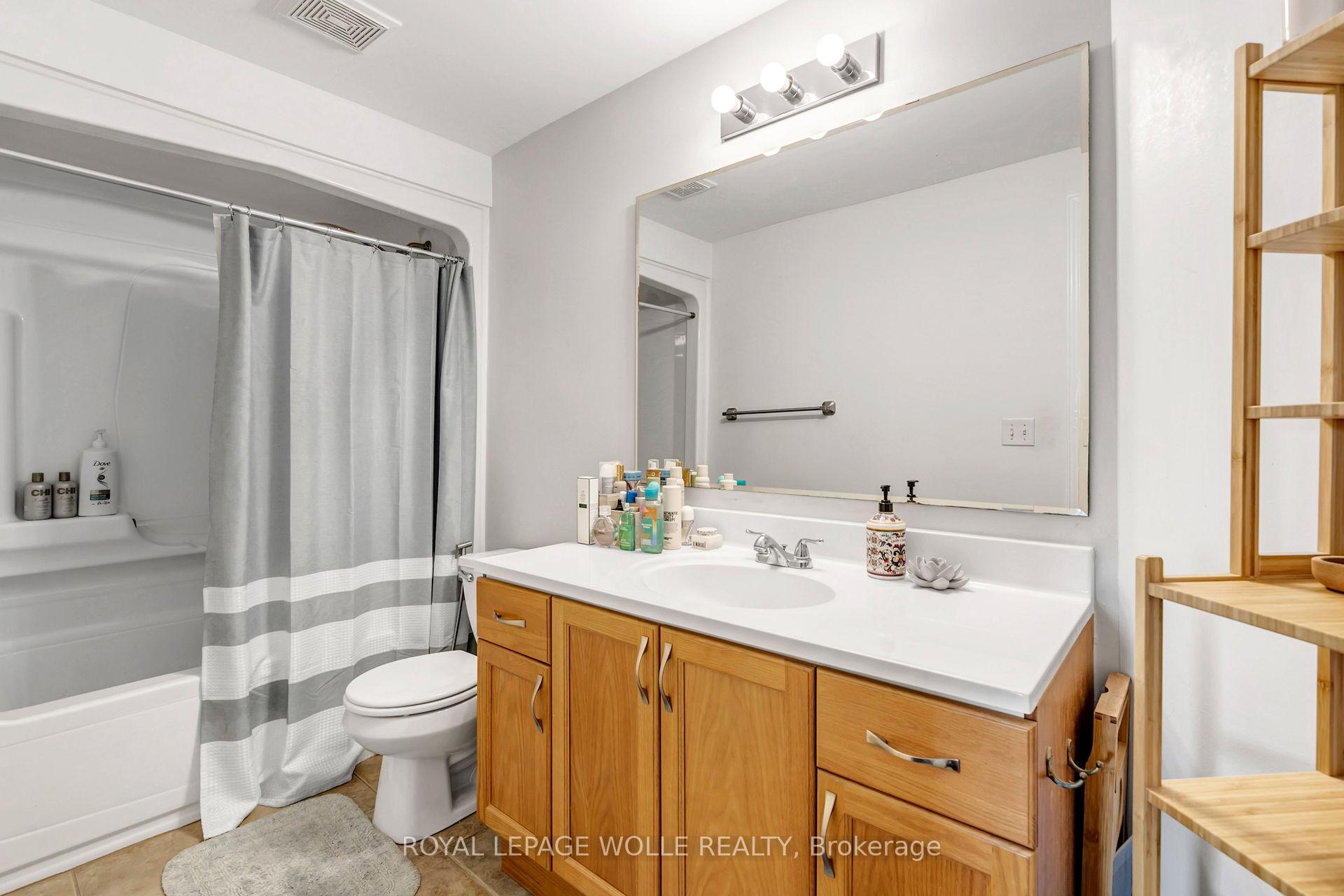 Photo 19 of 58 Eugene Drive, Guelph, Pineridge/Westminster Woods — HOMEH