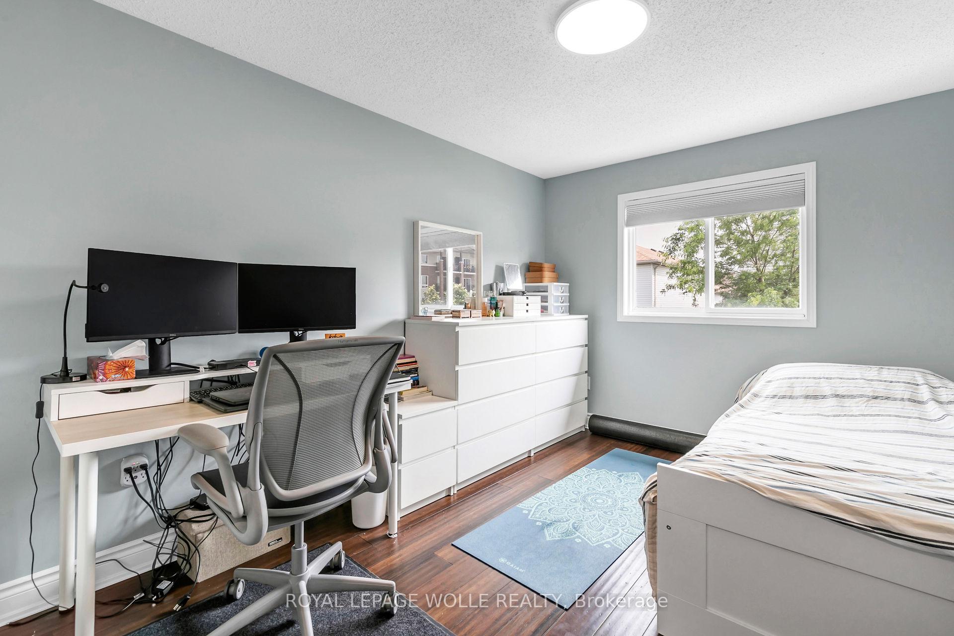 Photo 20 of 58 Eugene Drive, Guelph, Pineridge/Westminster Woods — HOMEH
