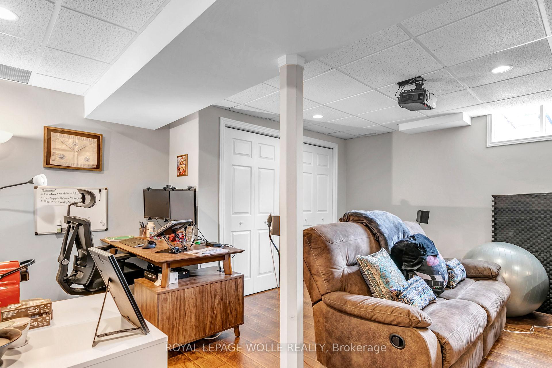 Photo 22 of 58 Eugene Drive, Guelph, Pineridge/Westminster Woods — HOMEH