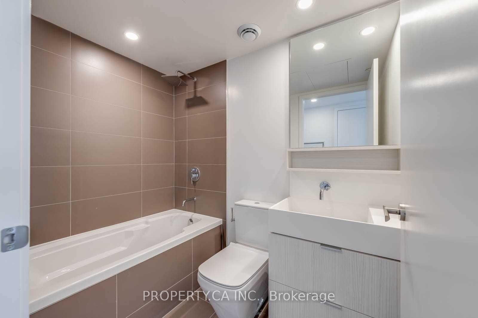 Photo 7 of Unit 623, 8 Hillsdale Avenue E, Toronto, Mount Pleasant West — HOMEH