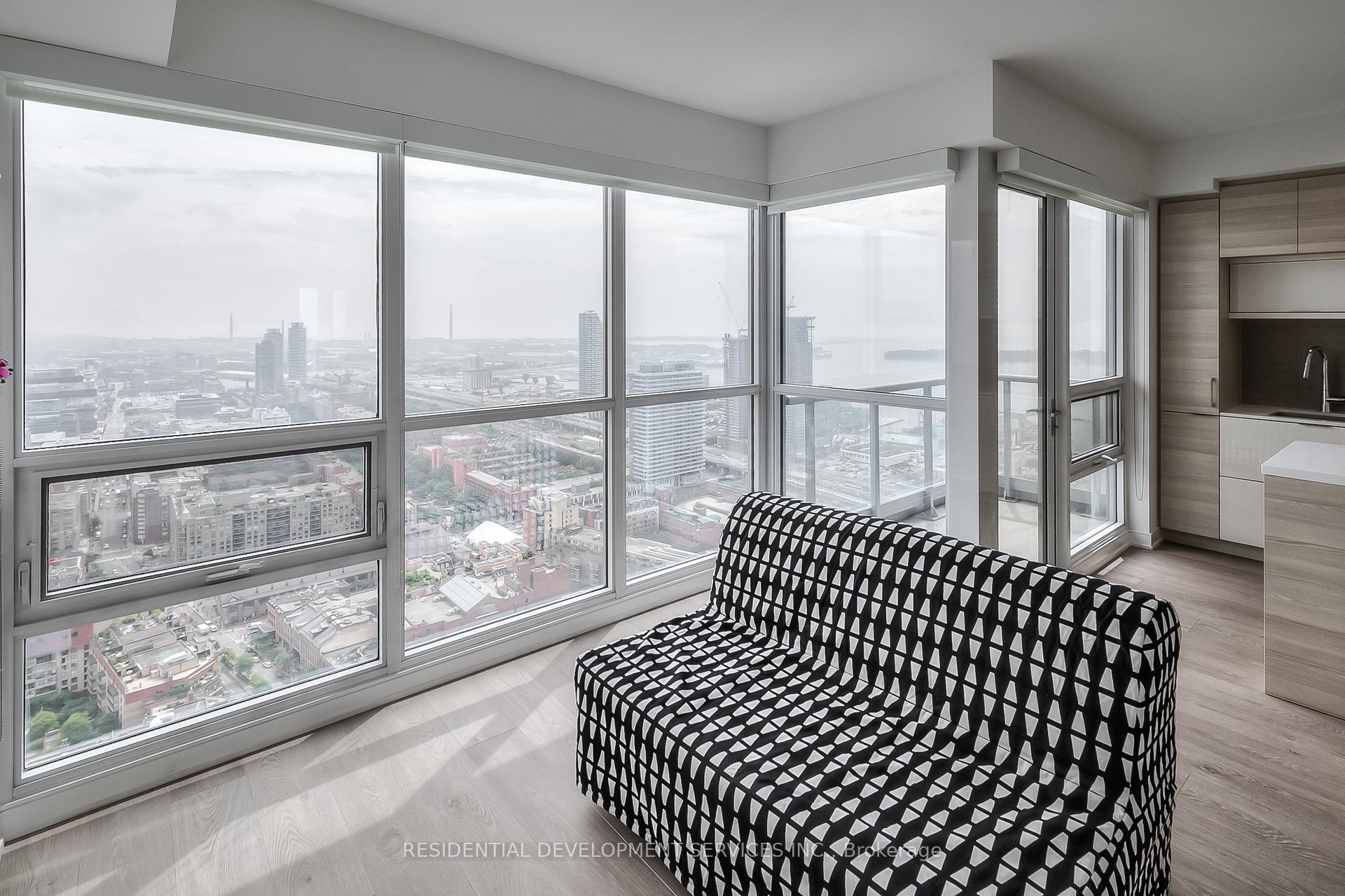 Photo 9 of Unit 4306, 88 Scott Street, Toronto, Church-Yonge Corridor — HOMEH