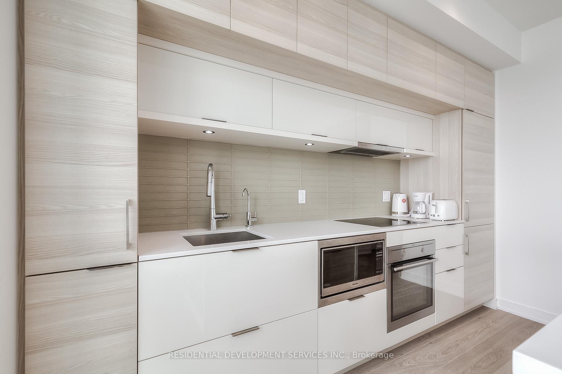 Photo 6 of Unit 4306, 88 Scott Street, Toronto, Church-Yonge Corridor — HOMEH