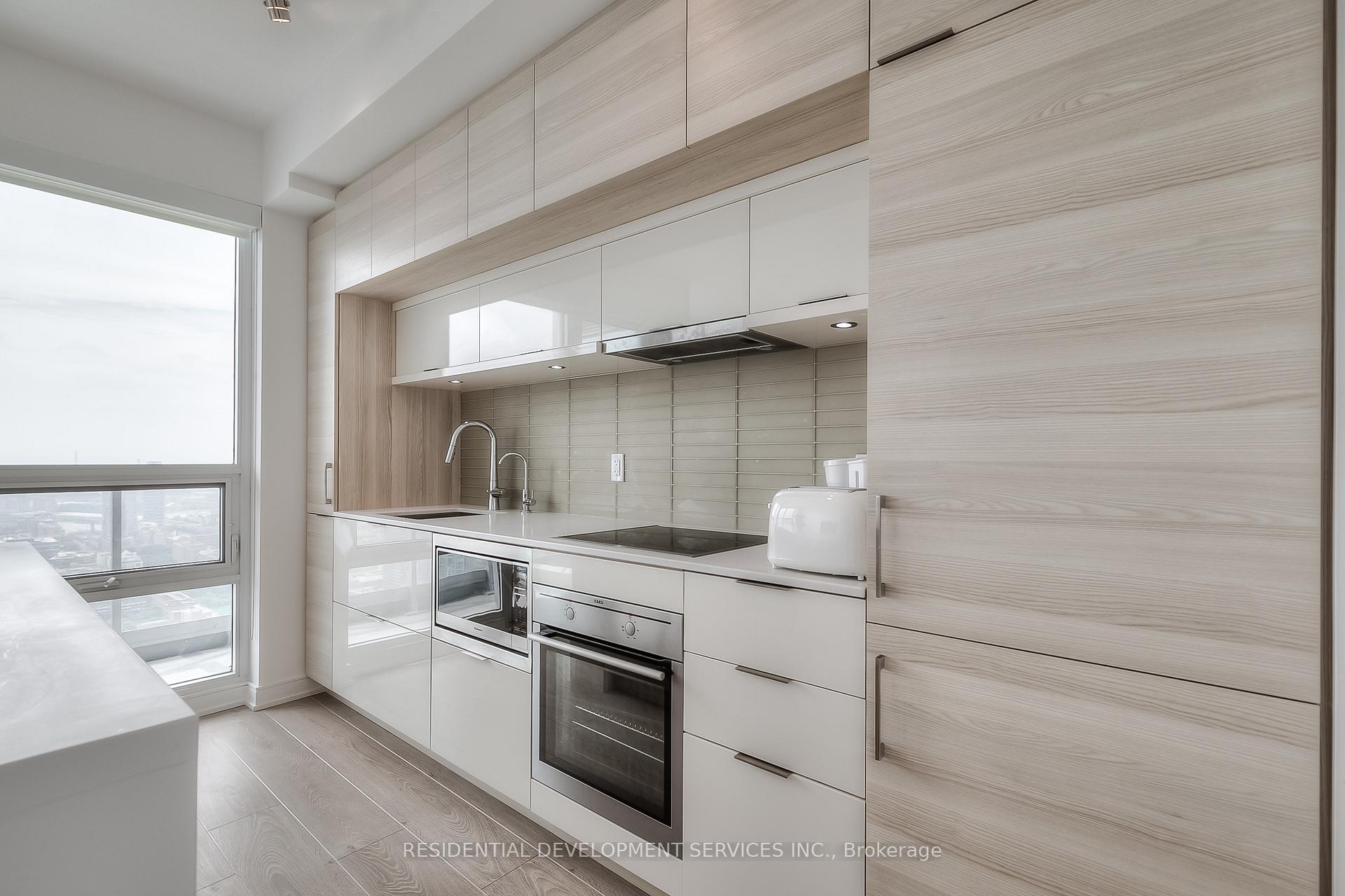 Photo 11 of Unit 4306, 88 Scott Street, Toronto, Church-Yonge Corridor — HOMEH
