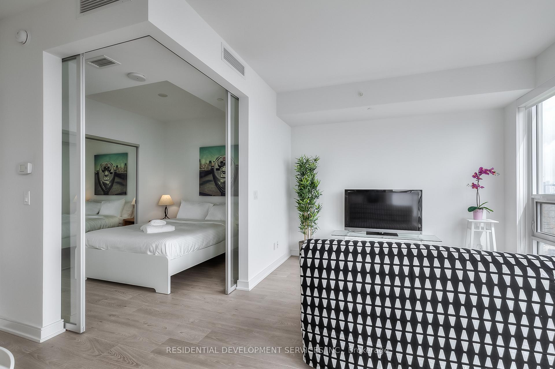 Photo 15 of Unit 4306, 88 Scott Street, Toronto, Church-Yonge Corridor — HOMEH