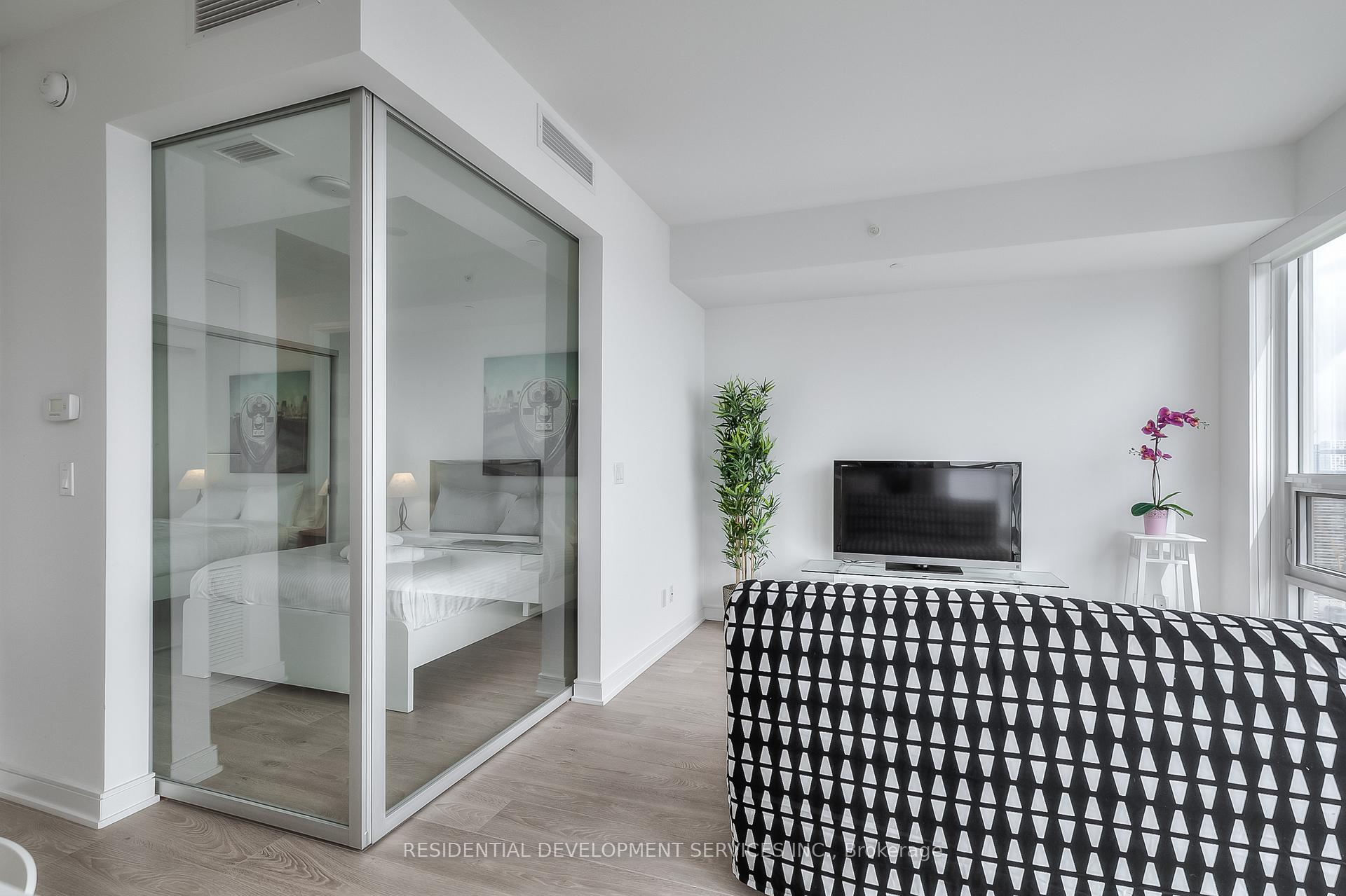 Photo 13 of Unit 4306, 88 Scott Street, Toronto, Church-Yonge Corridor — HOMEH
