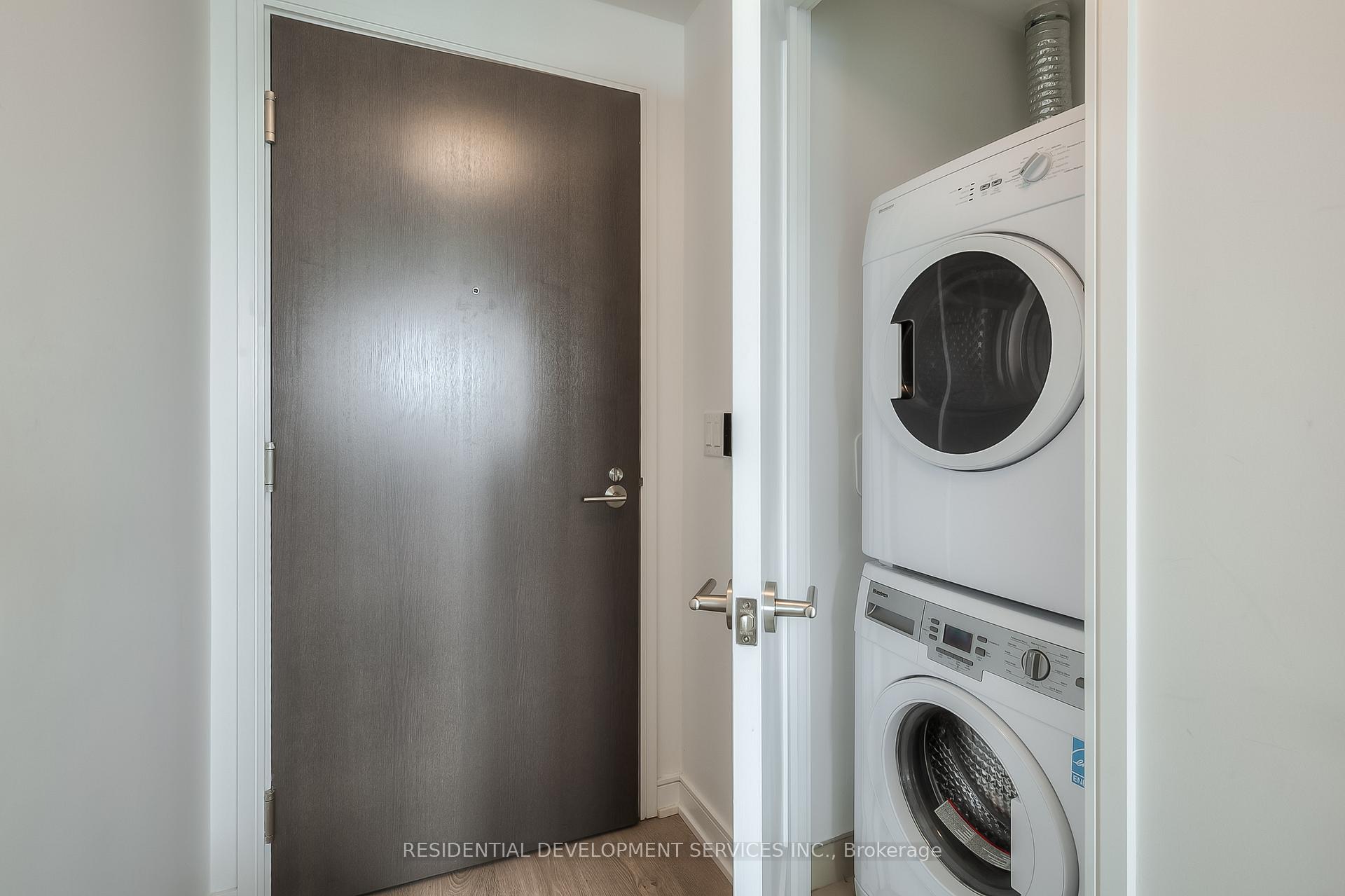 Photo 8 of Unit 4306, 88 Scott Street, Toronto, Church-Yonge Corridor — HOMEH