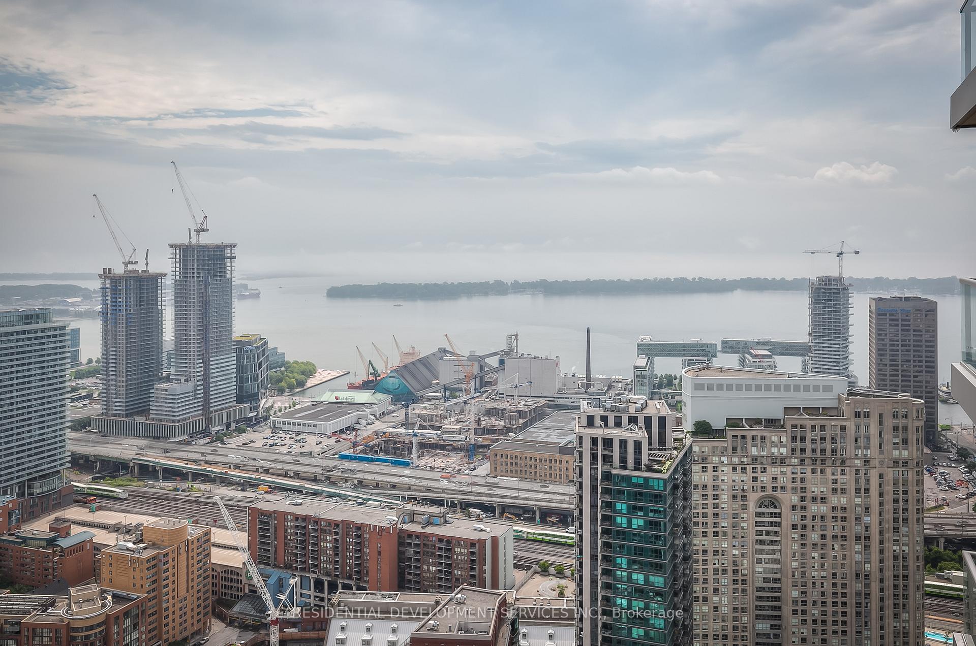 Photo 12 of Unit 4306, 88 Scott Street, Toronto, Church-Yonge Corridor — HOMEH