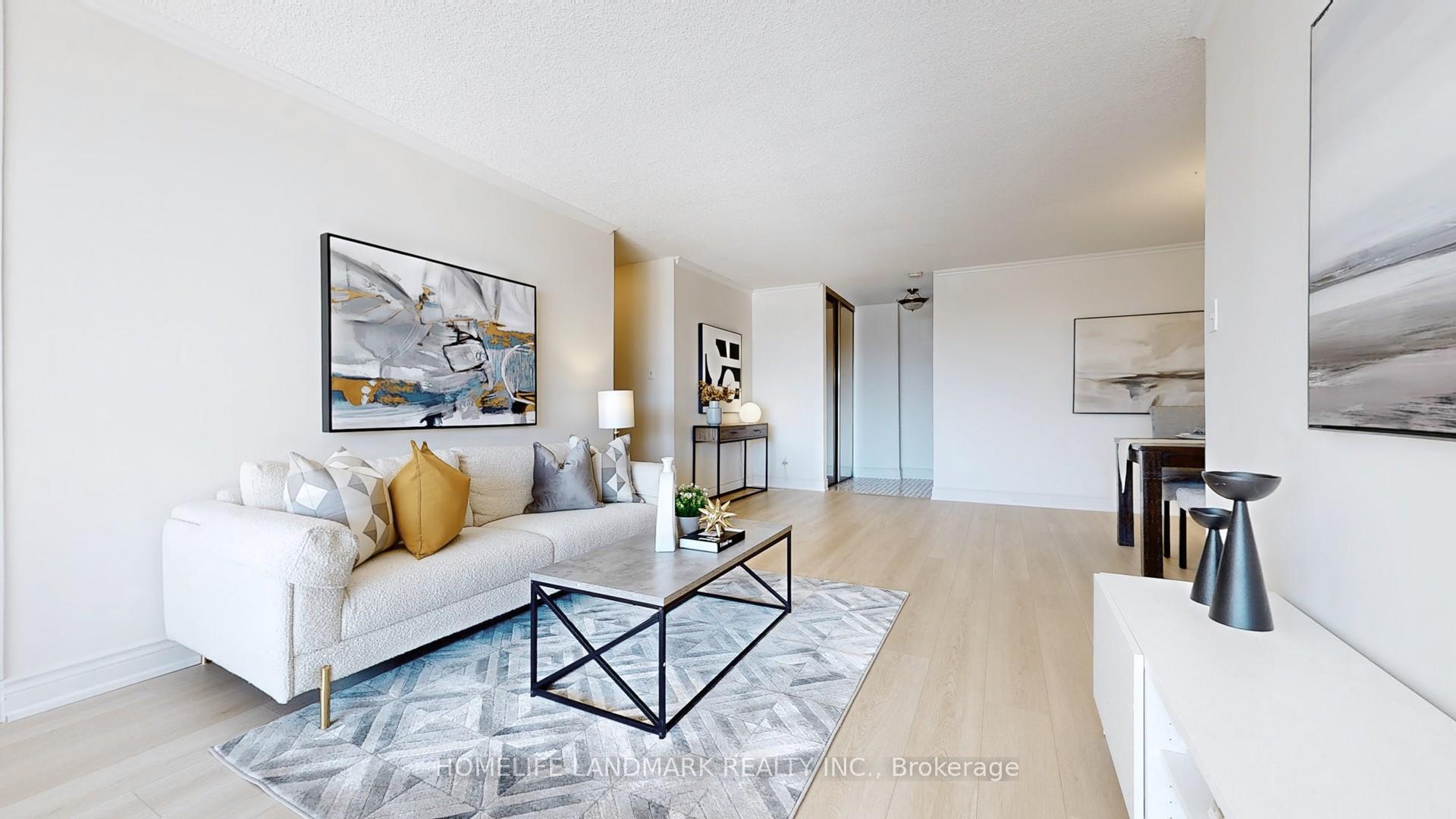 Photo 5 of Unit 309, 7811 Yonge Street, Markham, Thornhill — HOMEH