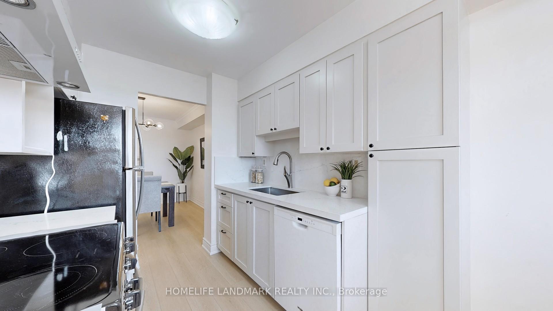 Photo 15 of Unit 309, 7811 Yonge Street, Markham, Thornhill — HOMEH