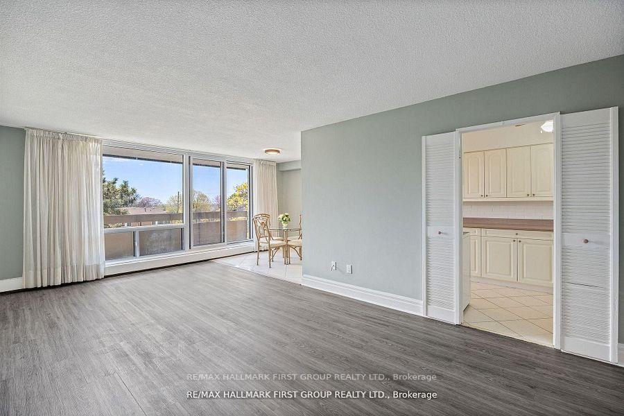 Photo 4 of Unit 307, 1210 Radom Street, Pickering, Bay Ridges — HOMEH