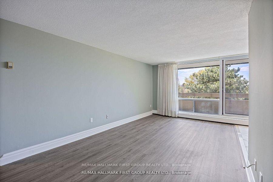 Photo 5 of Unit 307, 1210 Radom Street, Pickering, Bay Ridges — HOMEH