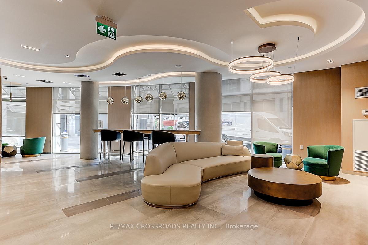 Photo 2 of Unit 1305, 21 Carlton Street, Toronto, Church-Yonge Corridor — HOMEH