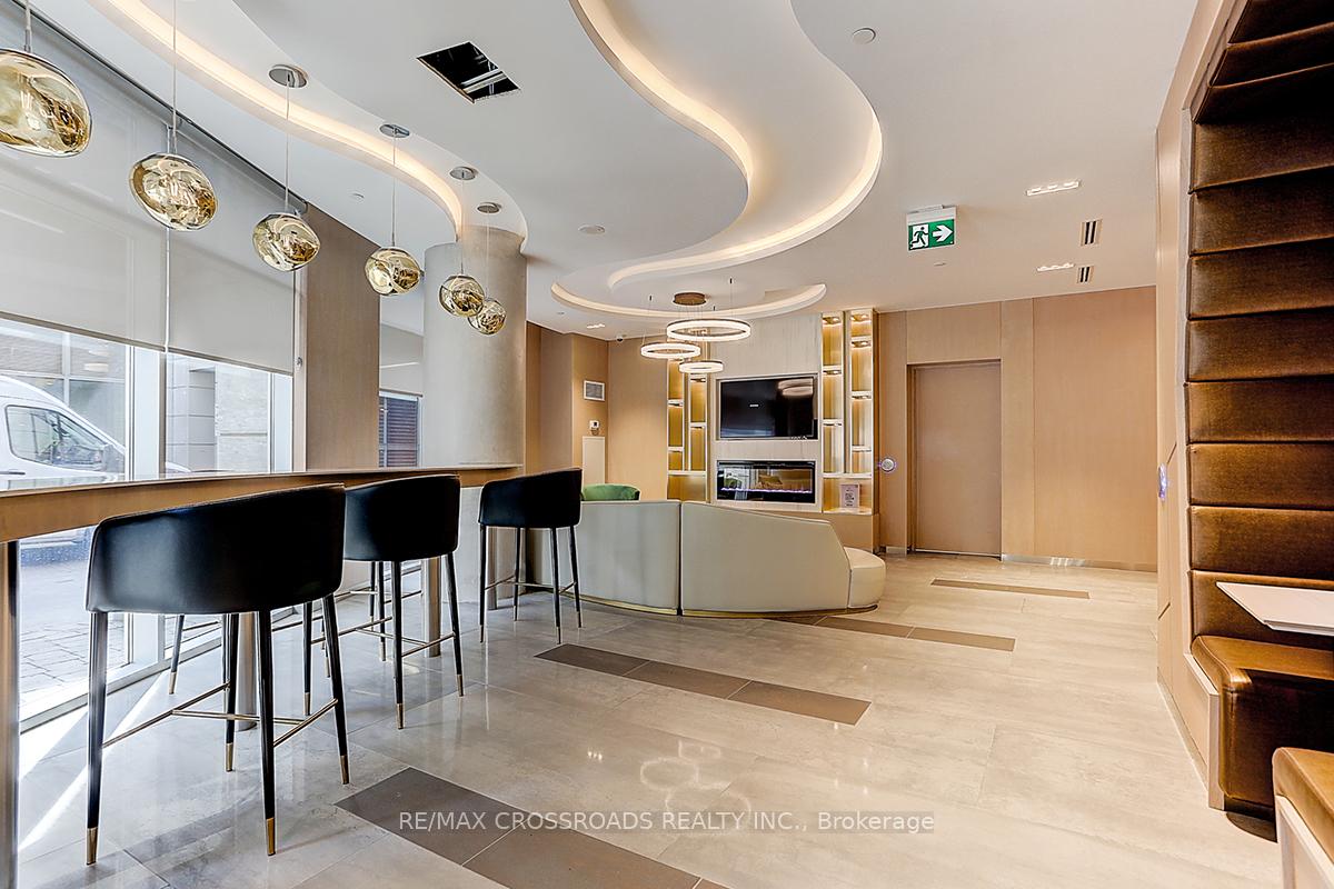 Photo 8 of Unit 1305, 21 Carlton Street, Toronto, Church-Yonge Corridor — HOMEH