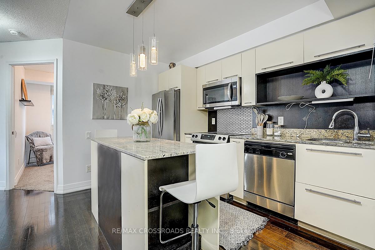 Photo 15 of Unit 1305, 21 Carlton Street, Toronto, Church-Yonge Corridor — HOMEH