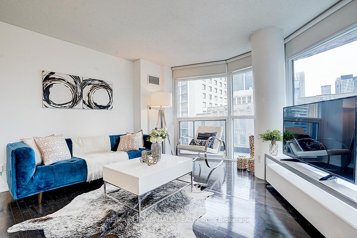 Photo 18 of Unit 1305, 21 Carlton Street, Toronto, Church-Yonge Corridor — HOMEH