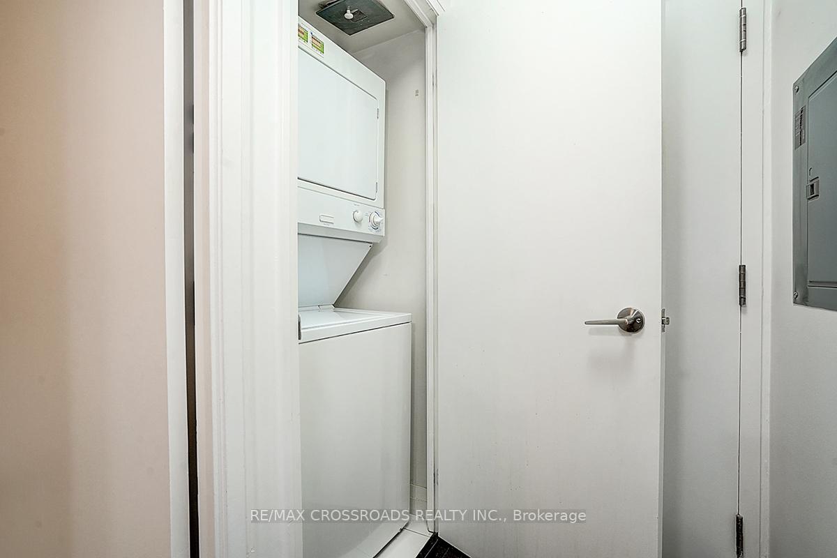 Photo 23 of Unit 1305, 21 Carlton Street, Toronto, Church-Yonge Corridor — HOMEH