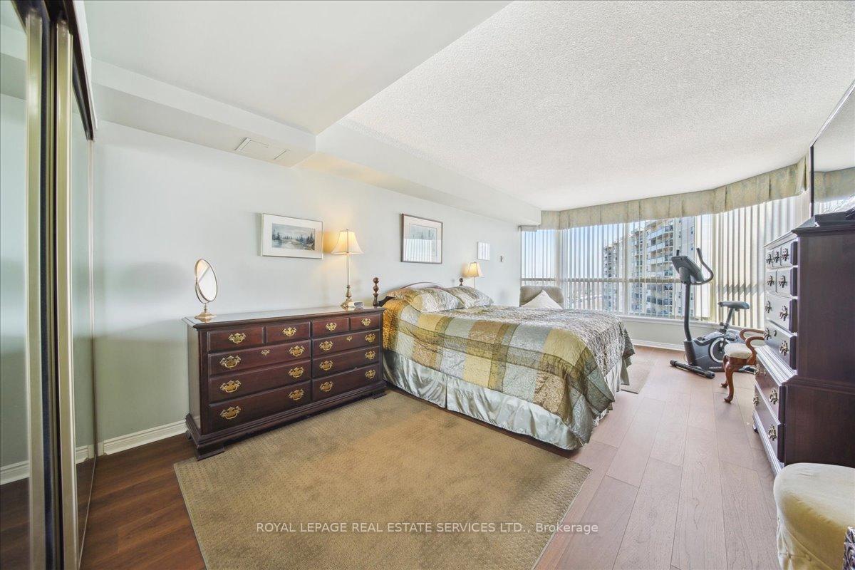 Photo 13 of Unit 808, 20 Guildwood Parkway, Scarborough, Guildwood — HOMEH