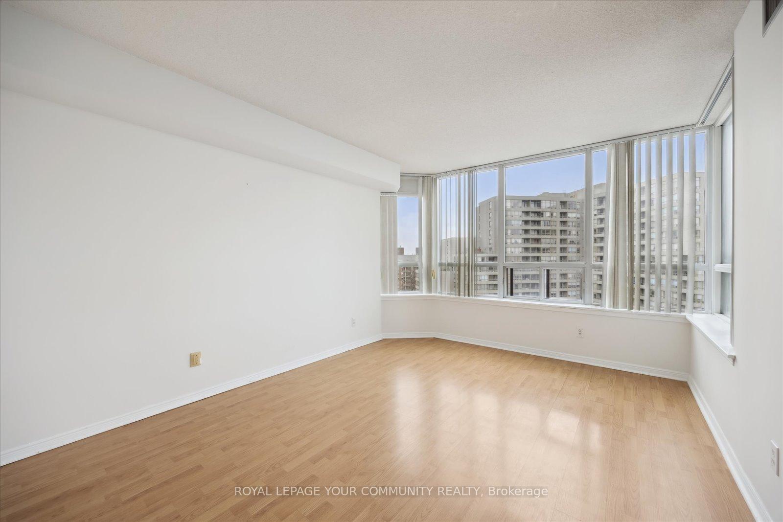 Photo 20 of Unit 911, 81 Townsgate Drive, Vaughan, Crestwood-Springfarm-Yorkhill — HOMEH