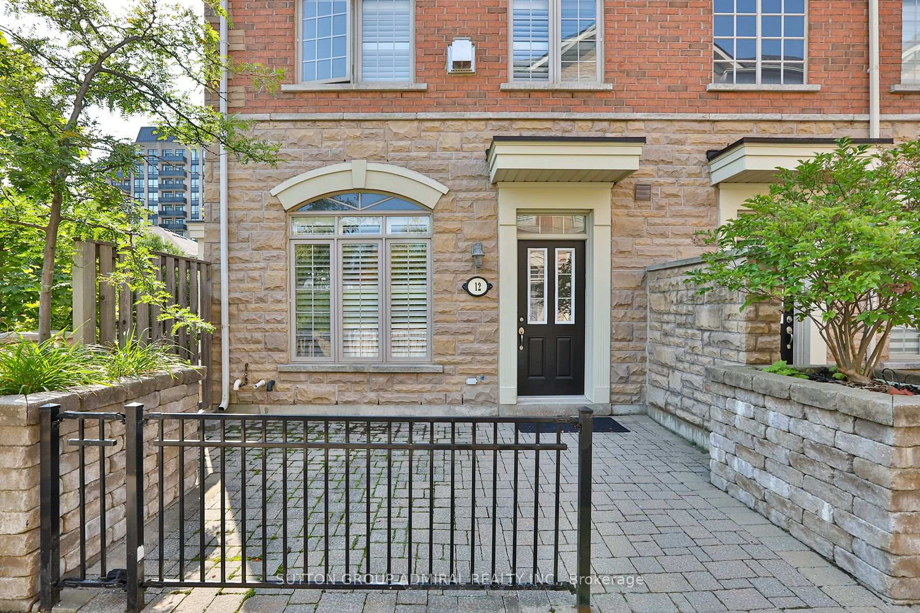 Photo 1 of Unit 12, 8 Brighton Place, Vaughan, Crestwood-Springfarm-Yorkhill — HOMEH