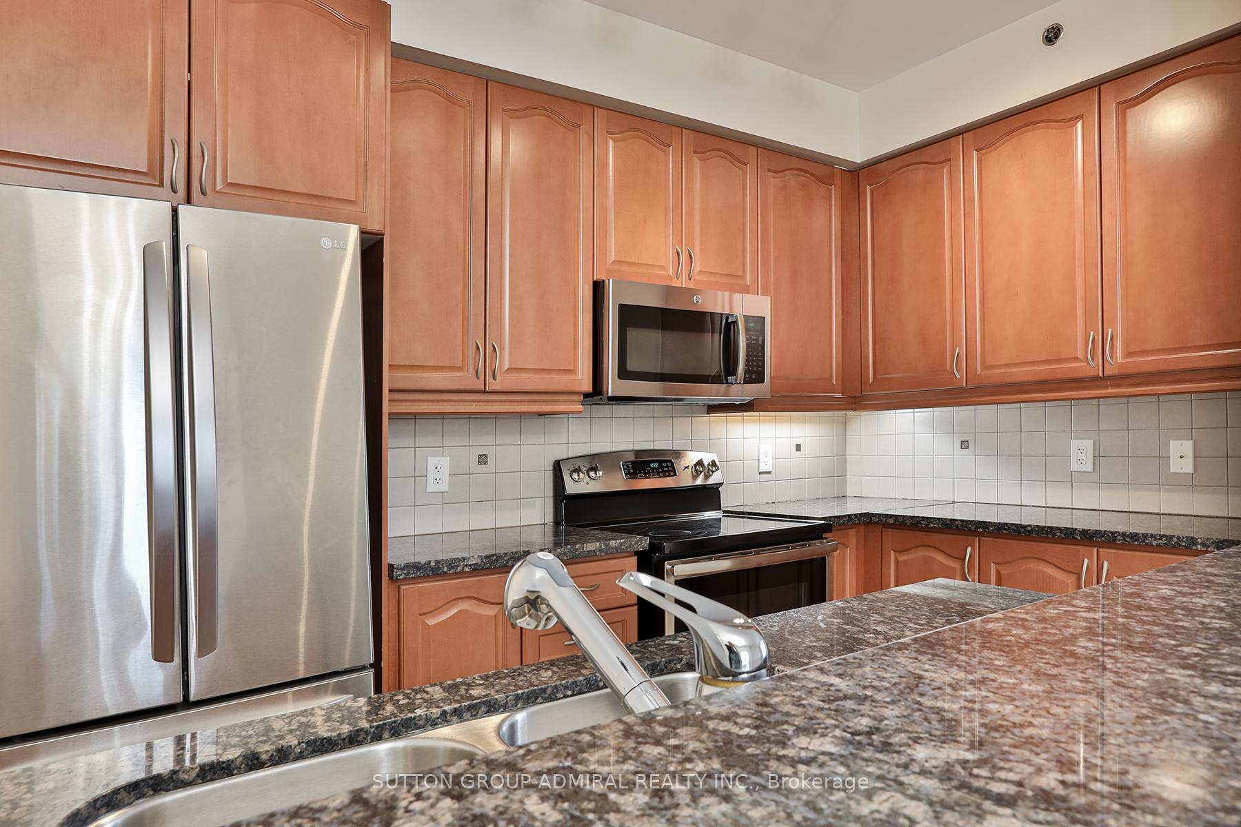 Photo 20 of Unit 12, 8 Brighton Place, Vaughan, Crestwood-Springfarm-Yorkhill — HOMEH