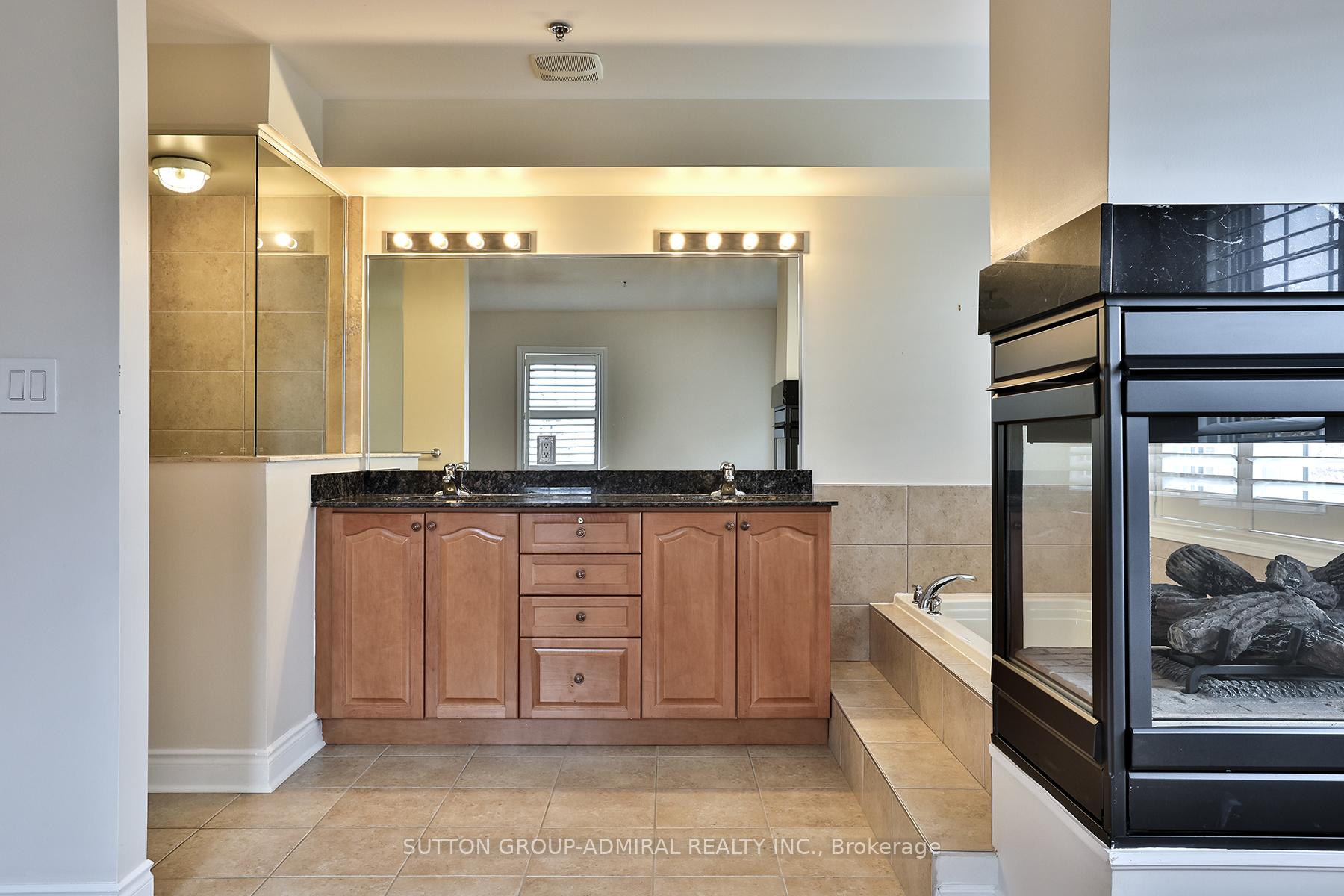 Photo 24 of Unit 12, 8 Brighton Place, Vaughan, Crestwood-Springfarm-Yorkhill — HOMEH