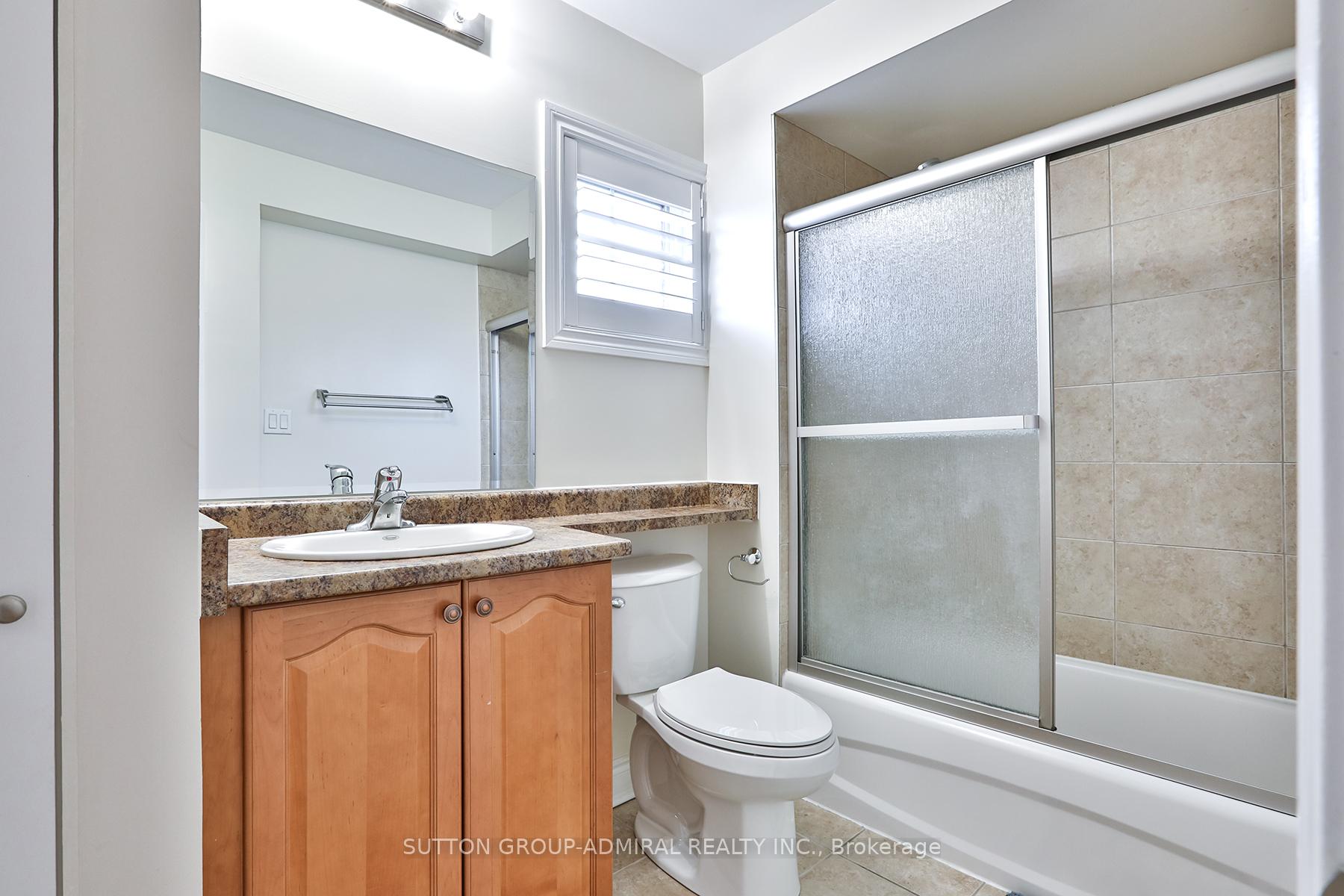 Photo 25 of Unit 12, 8 Brighton Place, Vaughan, Crestwood-Springfarm-Yorkhill — HOMEH