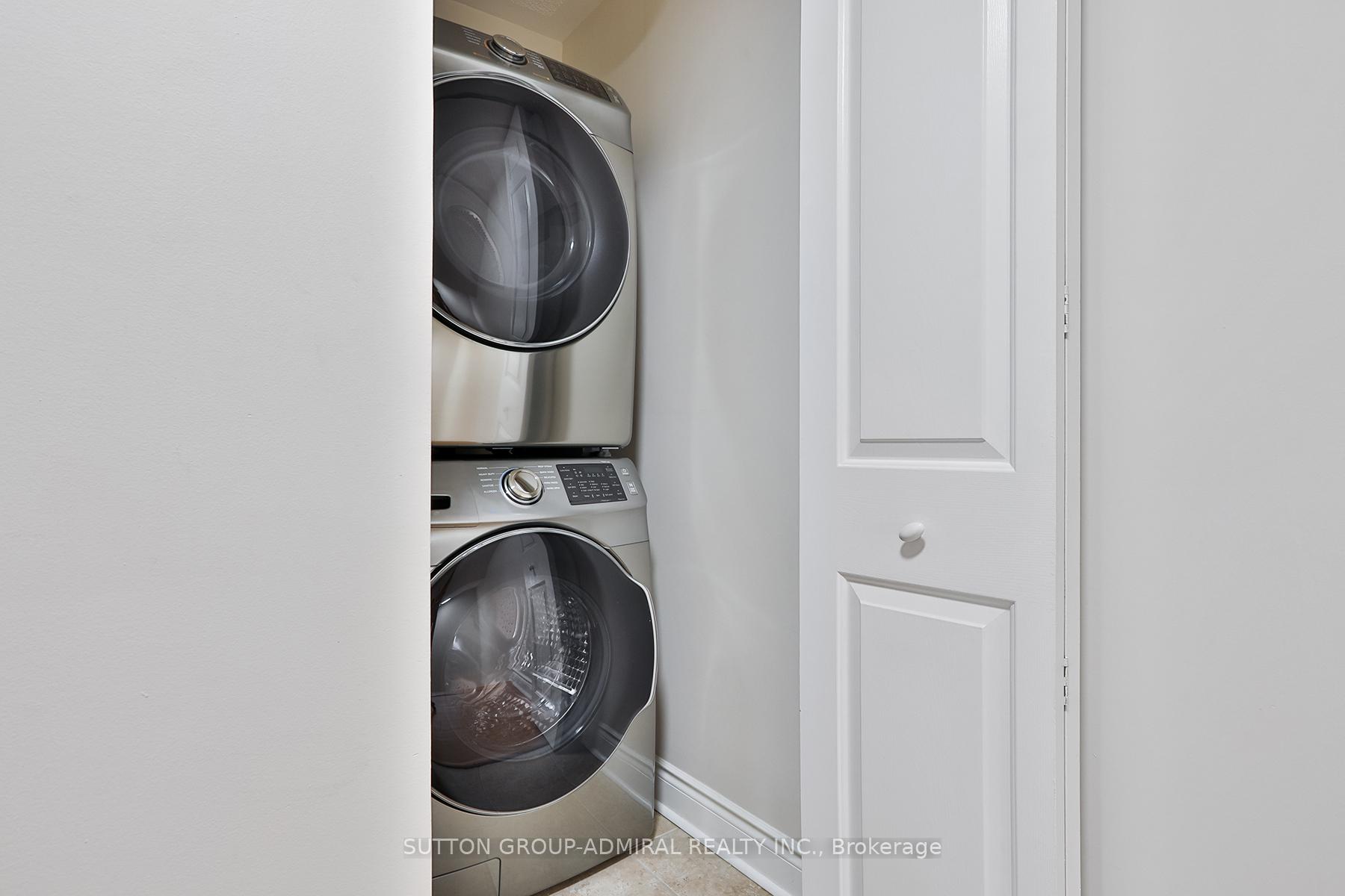Photo 17 of Unit 12, 8 Brighton Place, Vaughan, Crestwood-Springfarm-Yorkhill — HOMEH