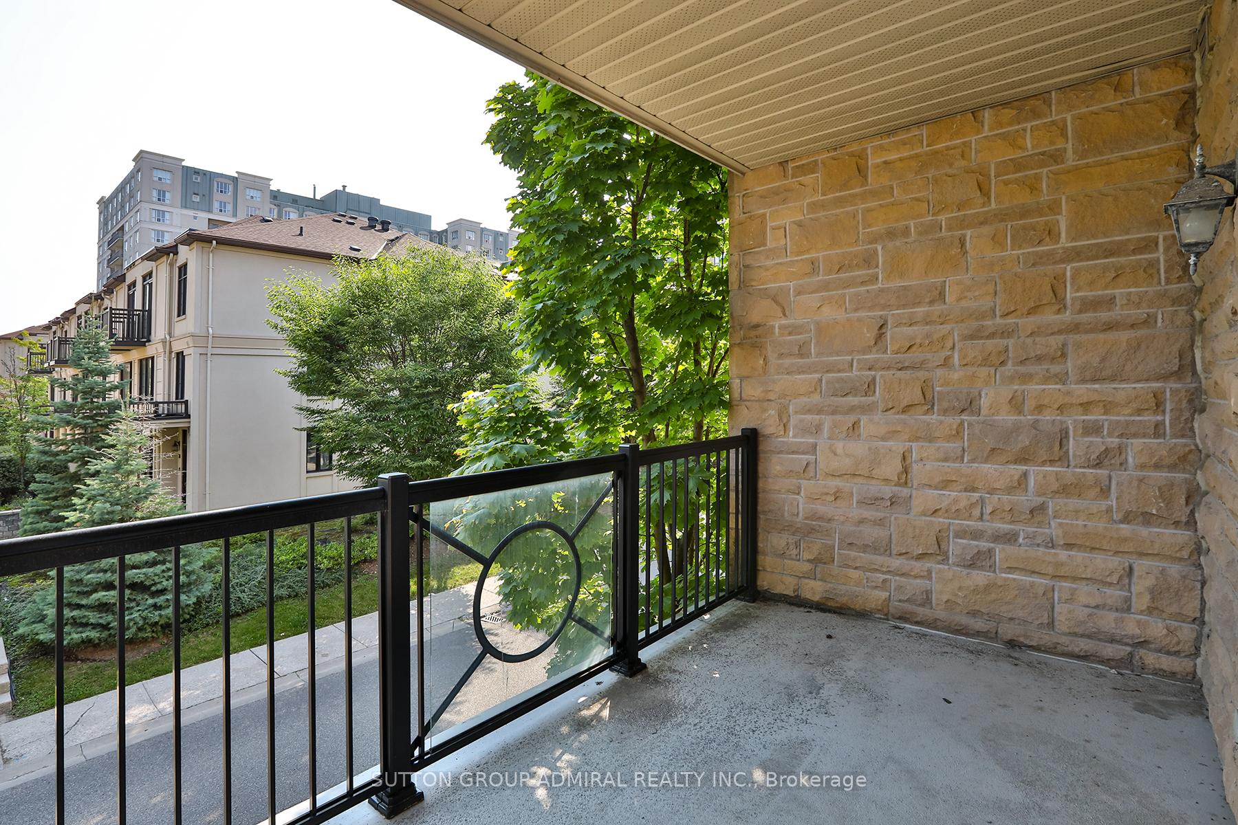Photo 23 of Unit 12, 8 Brighton Place, Vaughan, Crestwood-Springfarm-Yorkhill — HOMEH