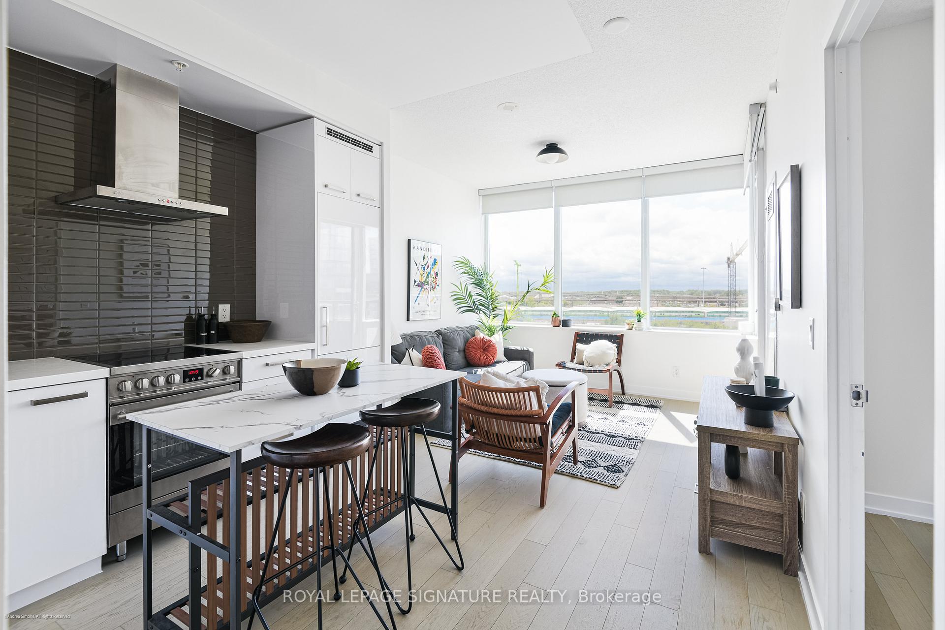 Photo 9 of Unit S504, 120 Bayview Avenue, Toronto, Waterfront Communities — HOMEH