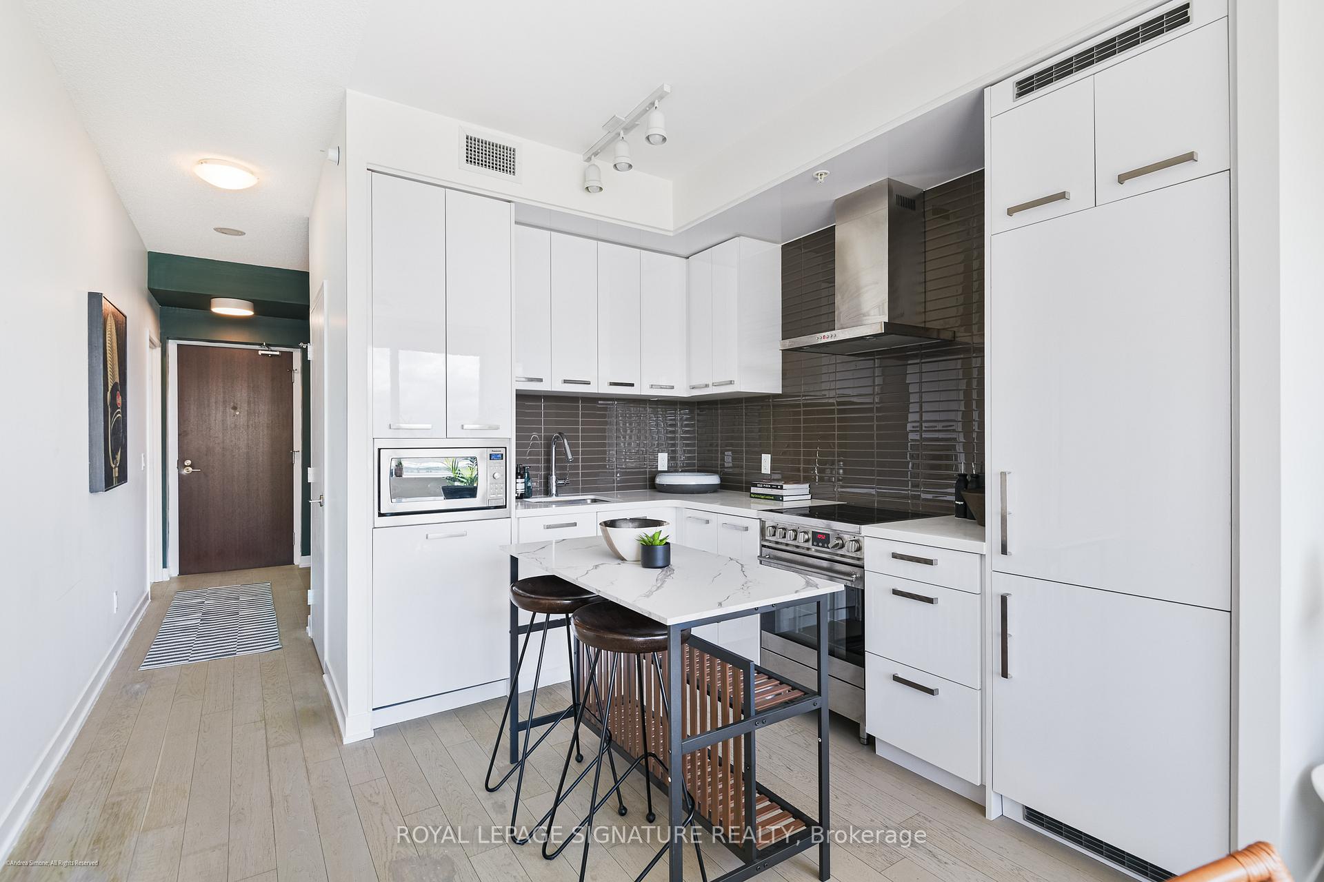 Photo 8 of Unit S504, 120 Bayview Avenue, Toronto, Waterfront Communities — HOMEH