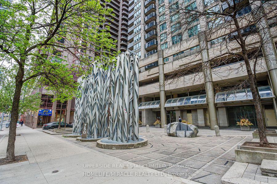 Front of Unit 2705, 750 Bay Street