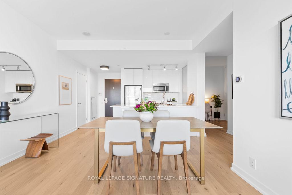 Photo 6 of Unit 2001, 1815 Yonge Street, Toronto, Mount Pleasant West — HOMEH